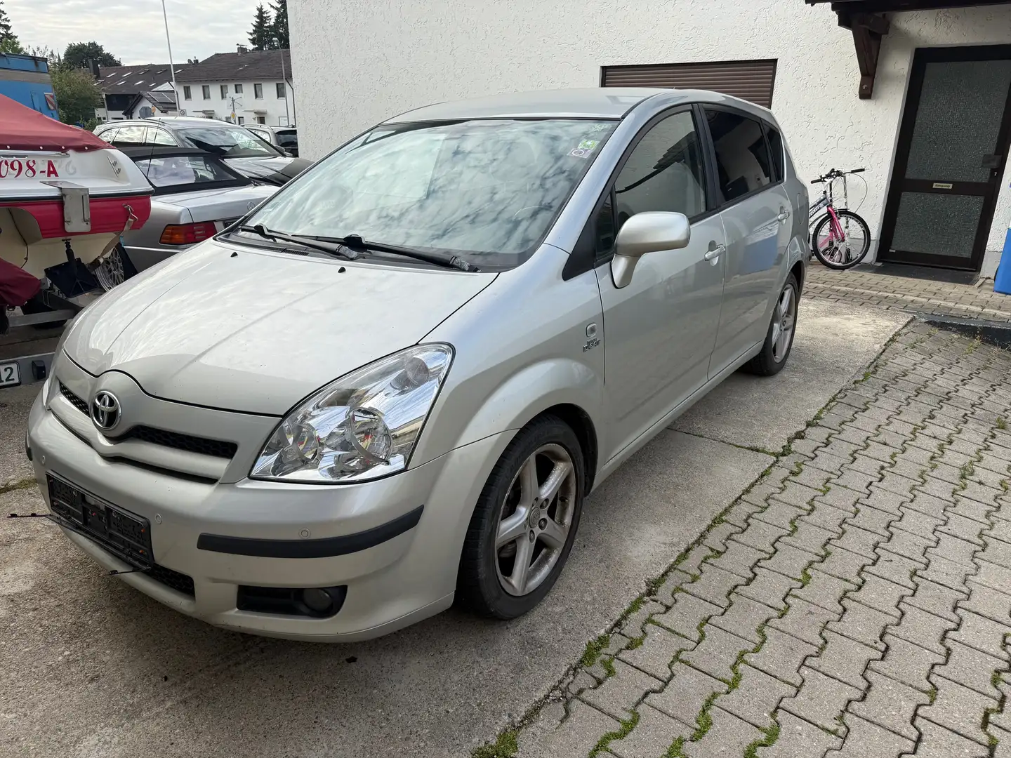 Toyota Corolla Verso 2.2 D-CAT Sol 7 Sitzer Grey - 1
