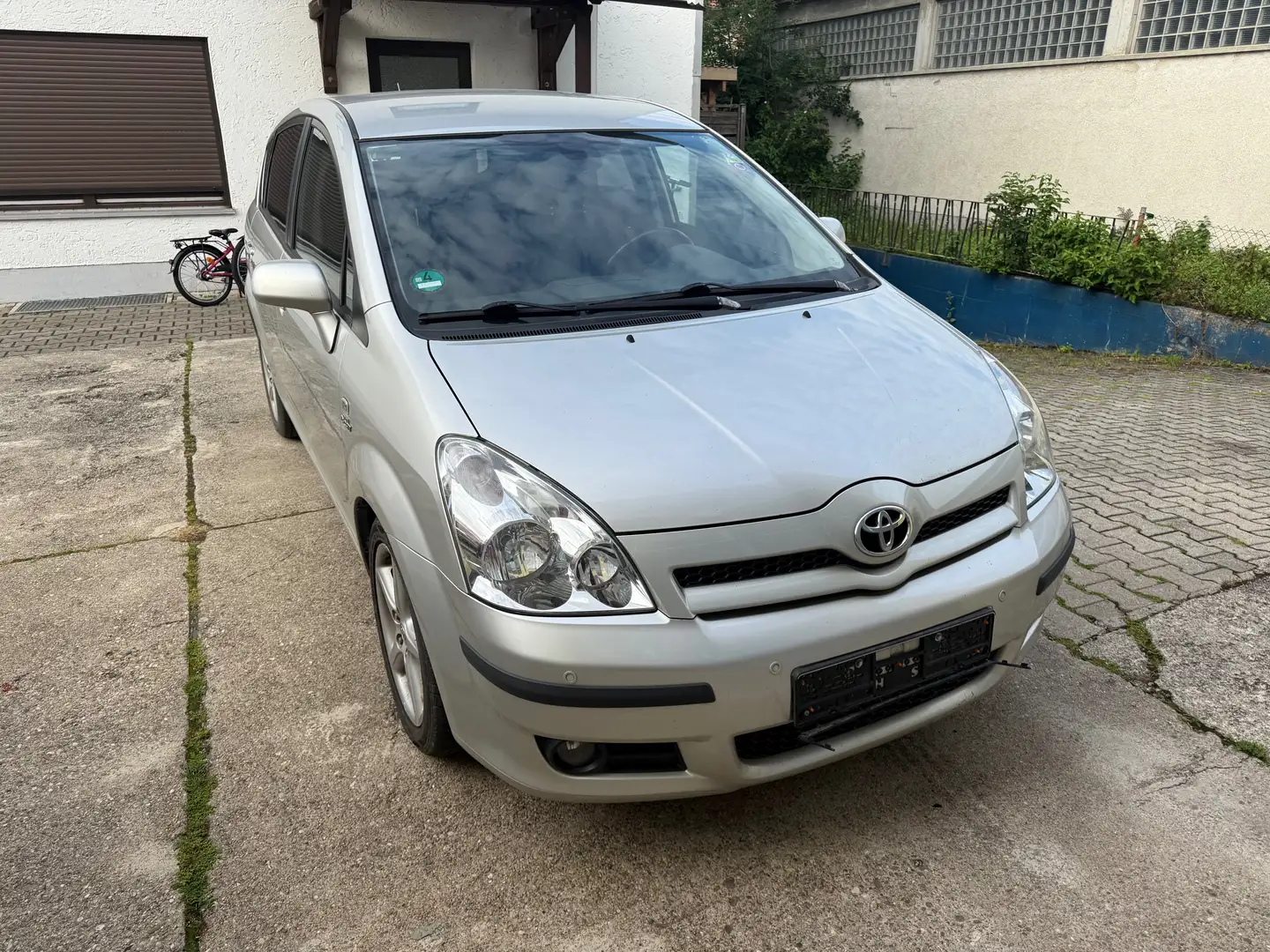 Toyota Corolla Verso 2.2 D-CAT Sol 7 Sitzer Grey - 2