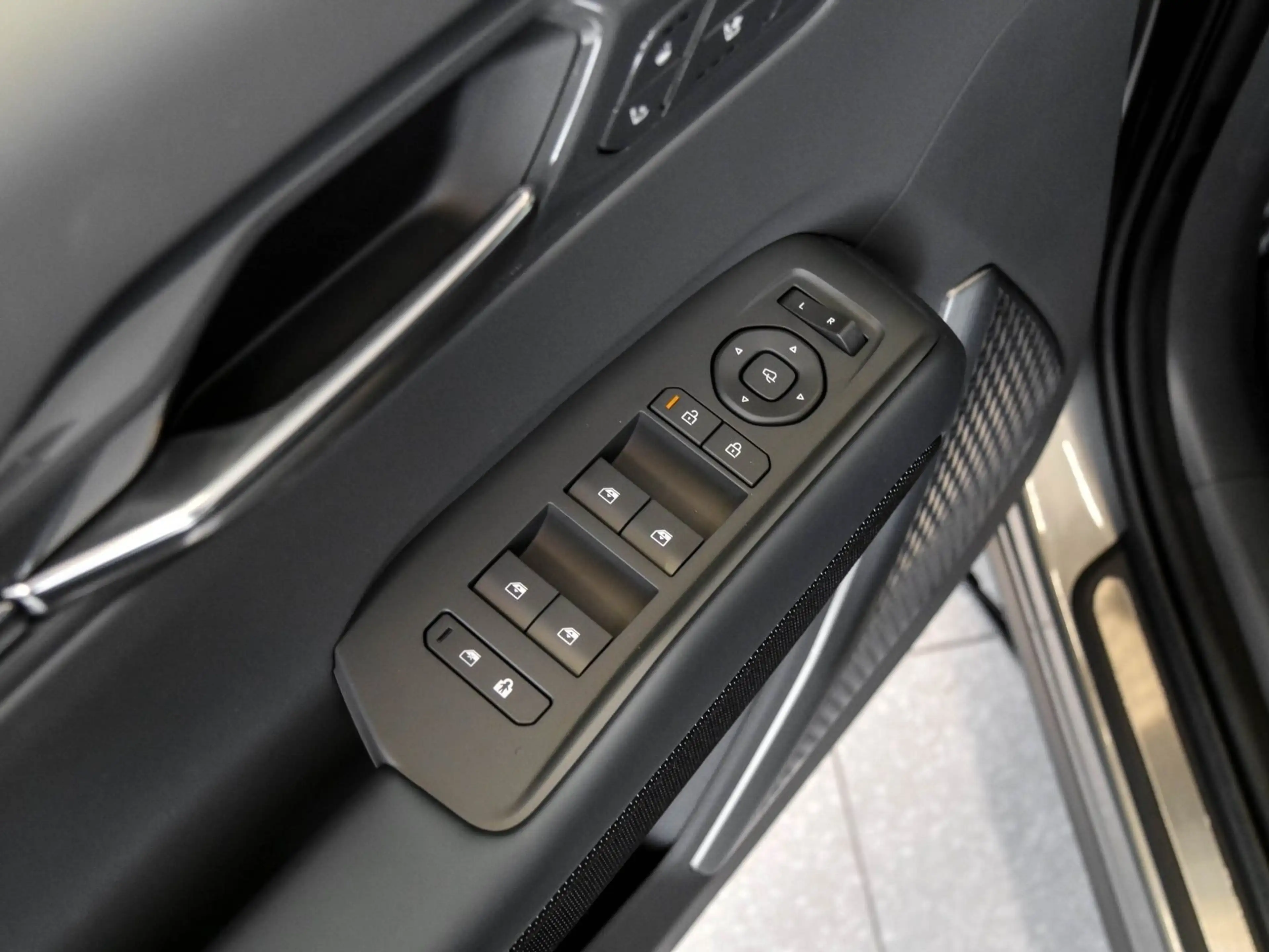 Kia EV9 GT-Line 385PS Pano HUD 360° Leder/Navy SOFORT VERF — photo 15