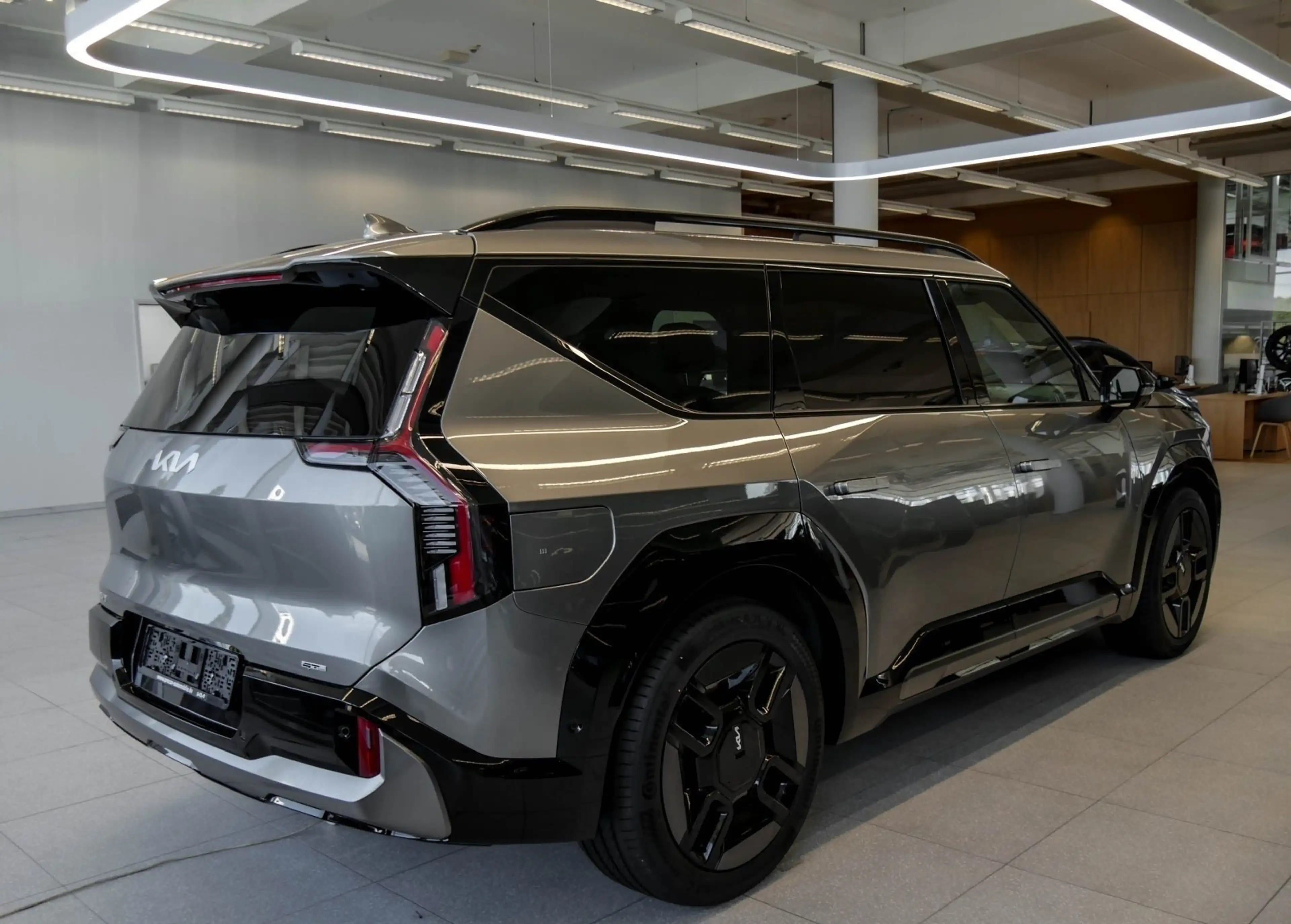Kia EV9 GT-Line 385PS Pano HUD 360° Leder/Navy SOFORT VERF — photo 2