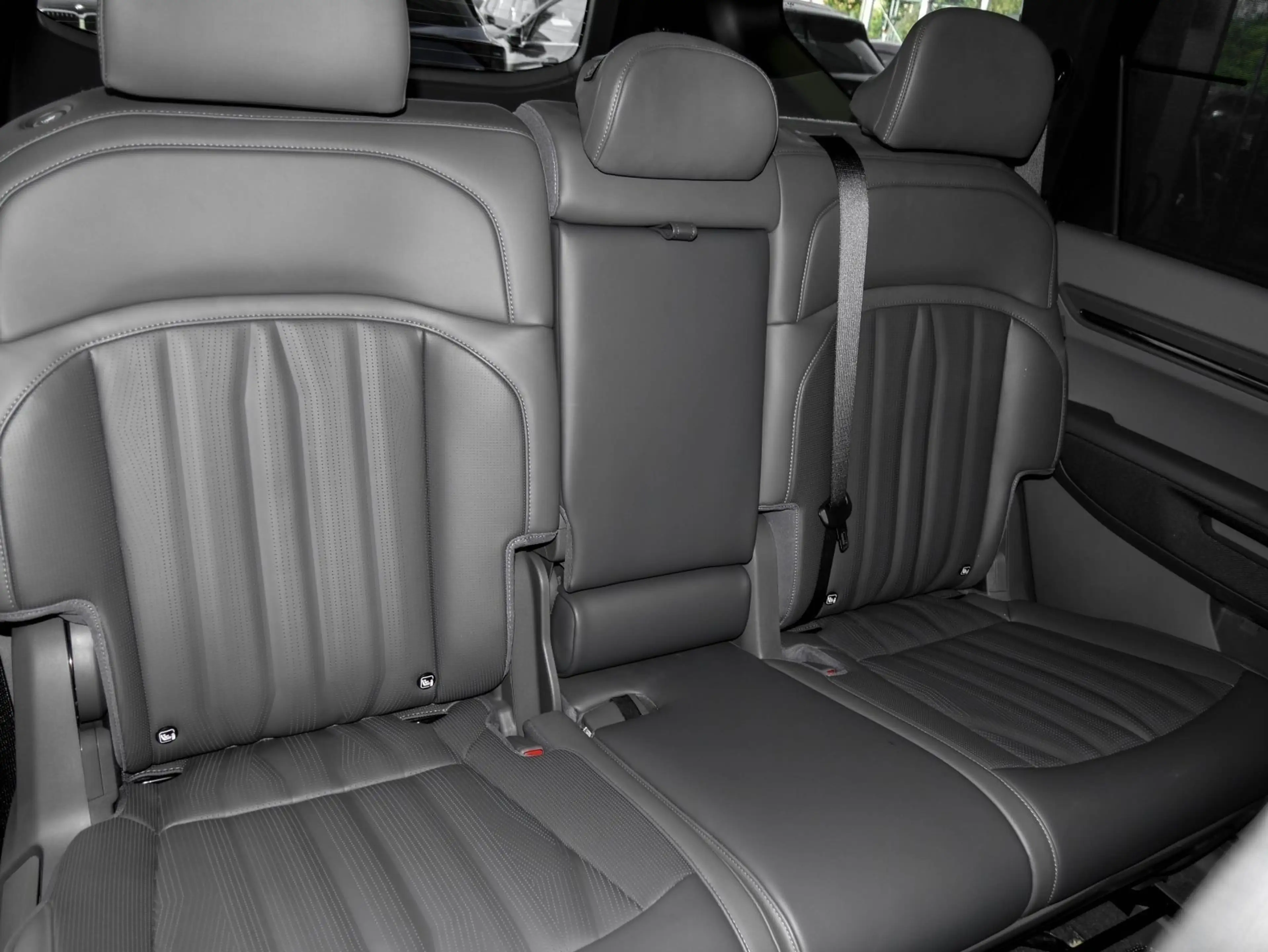 Kia EV9 GT-Line 385PS Pano HUD 360° Leder/Navy SOFORT VERF — photo 4