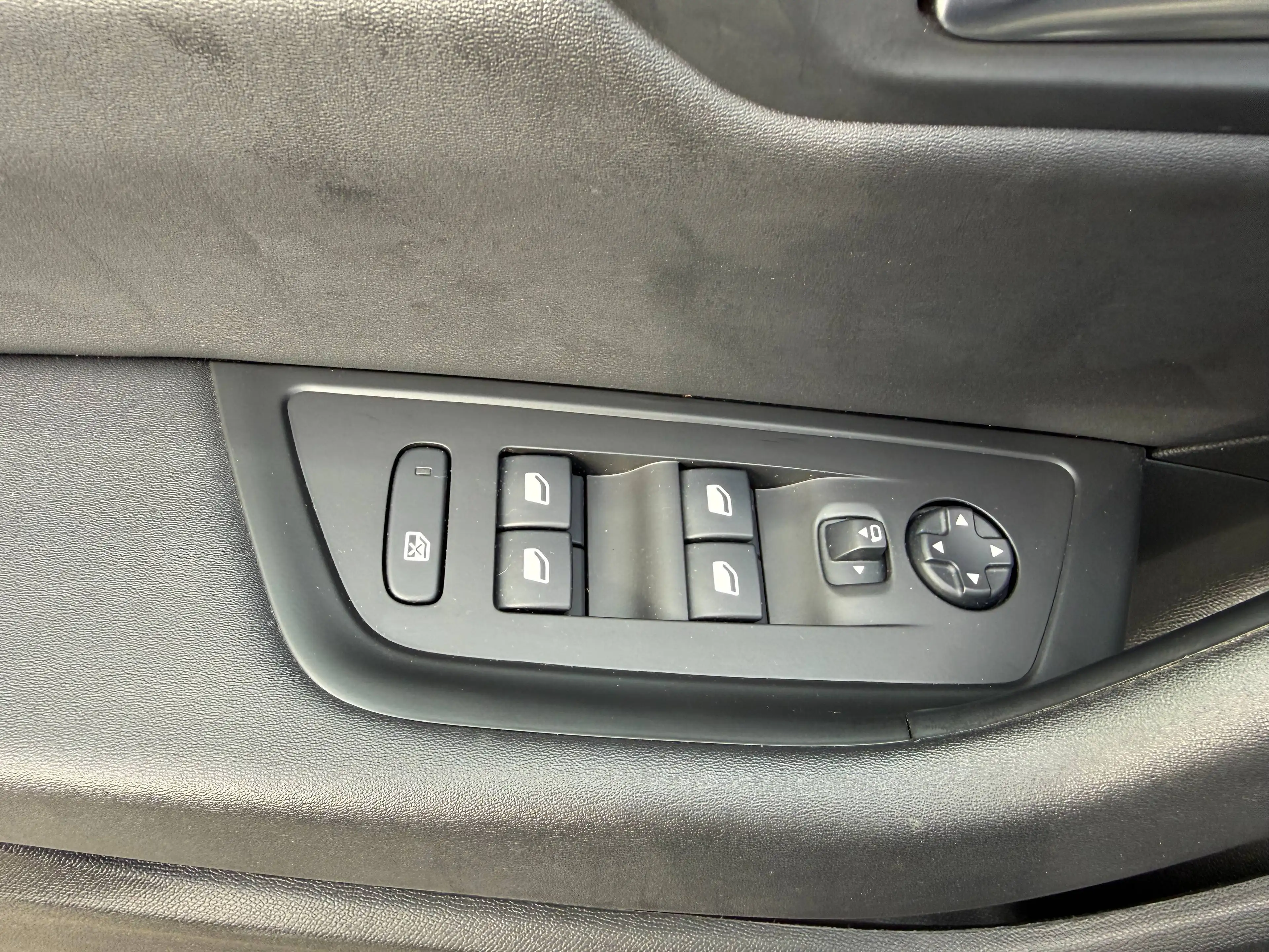 Peugeot 508 508 SW 1.2 PureTech Allure Pack S — photo 14