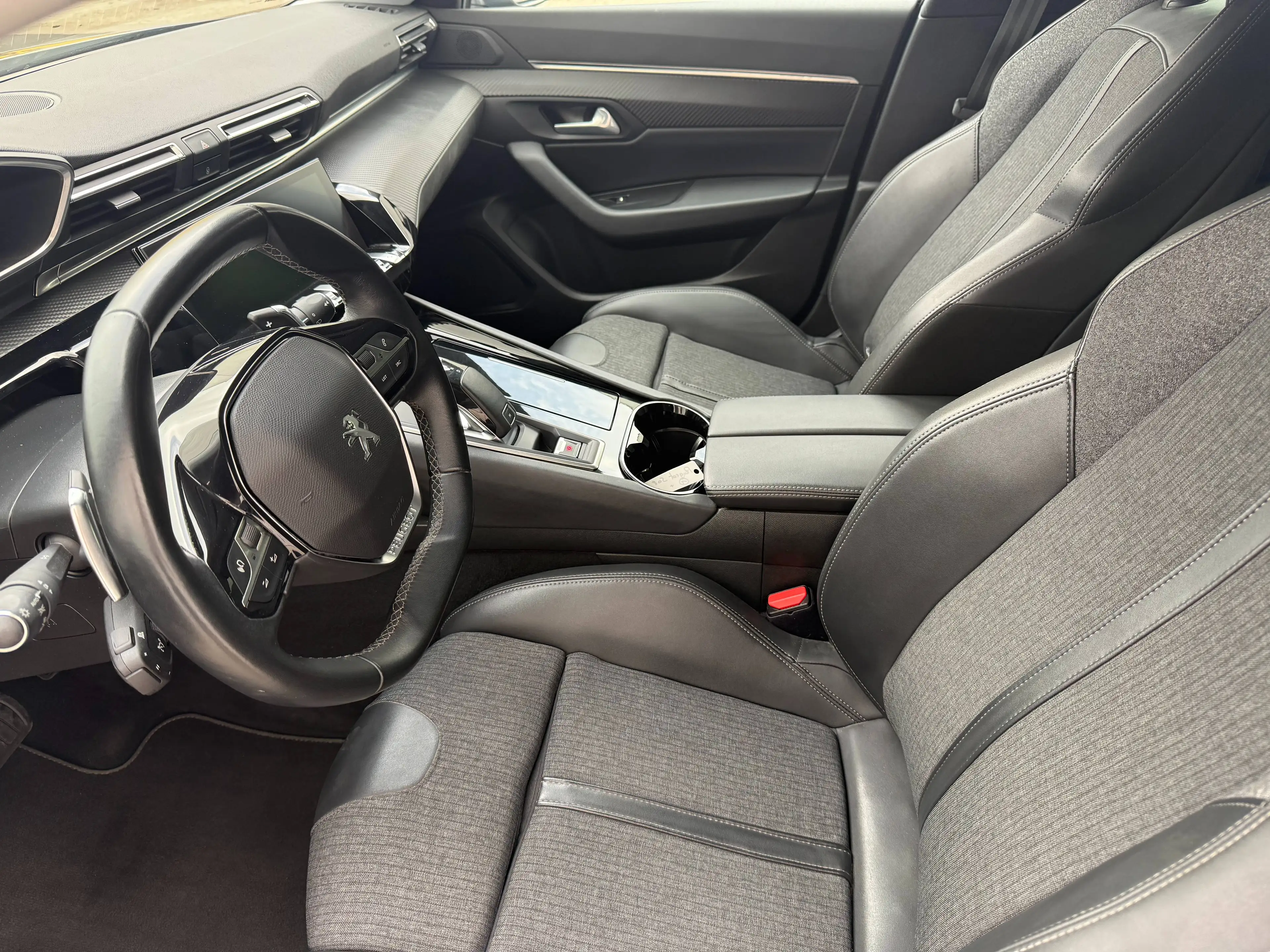 Peugeot 508 508 SW 1.2 PureTech Allure Pack S — photo 6
