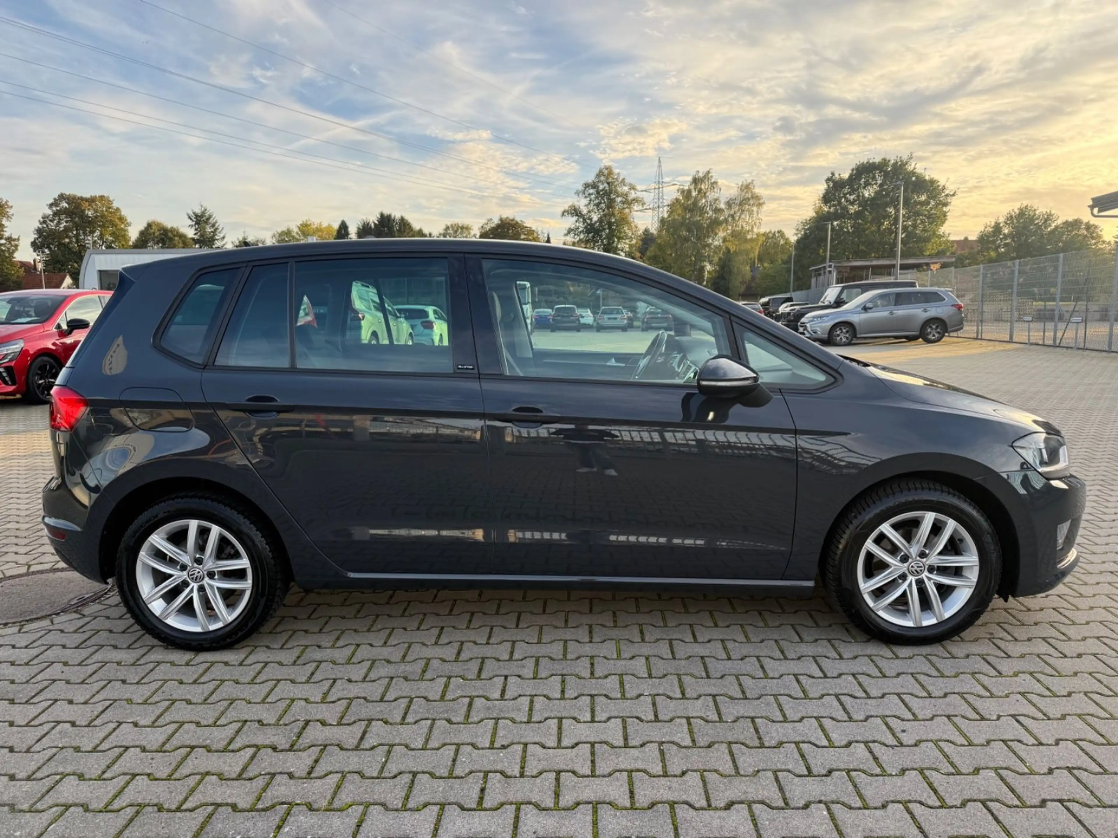 Volkswagen Golf Sportsvan VII Allstar BMT/Start-Stop — photo 7