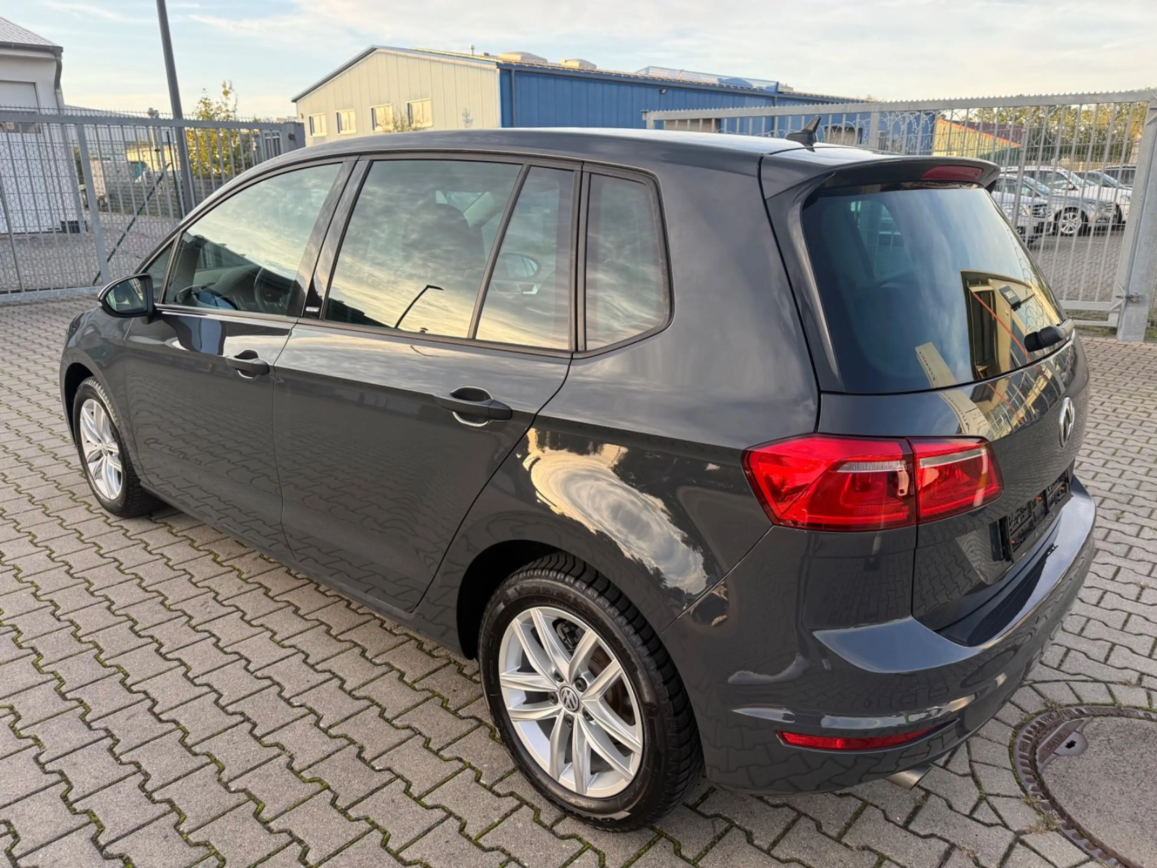 Volkswagen Golf Sportsvan VII Allstar BMT/Start-Stop — photo 11