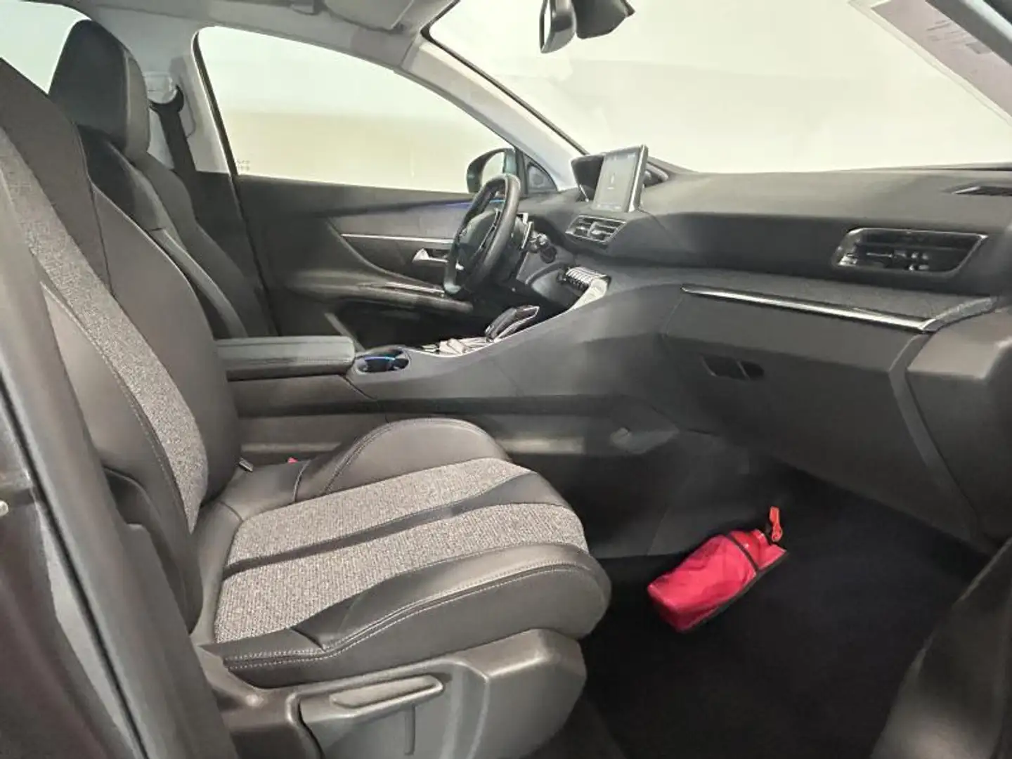Peugeot 5008 Allure Gris - 2