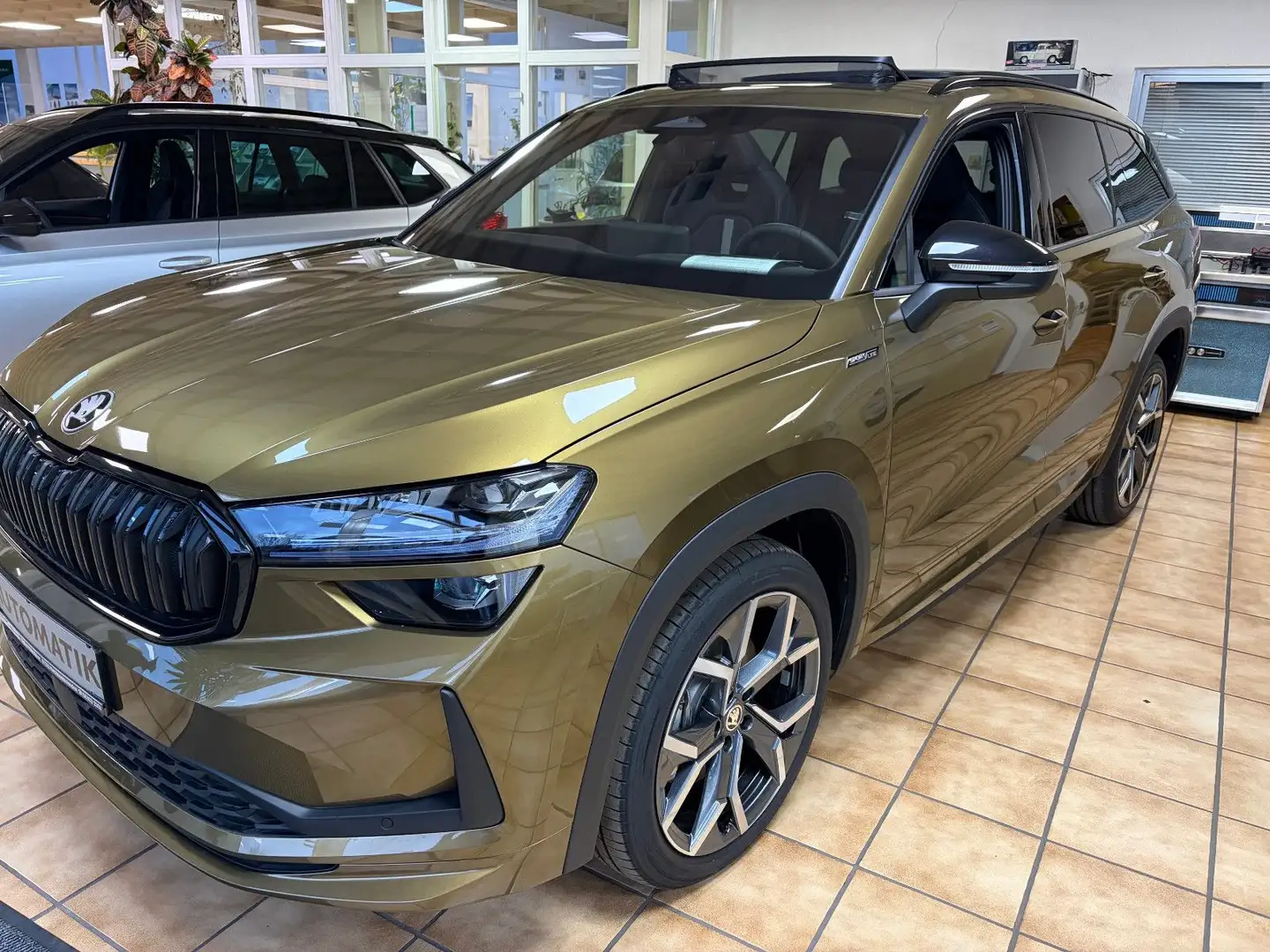 Skoda Kodiaq 2.0 TDI 142 kW 4x4 Sportline Gold - 1