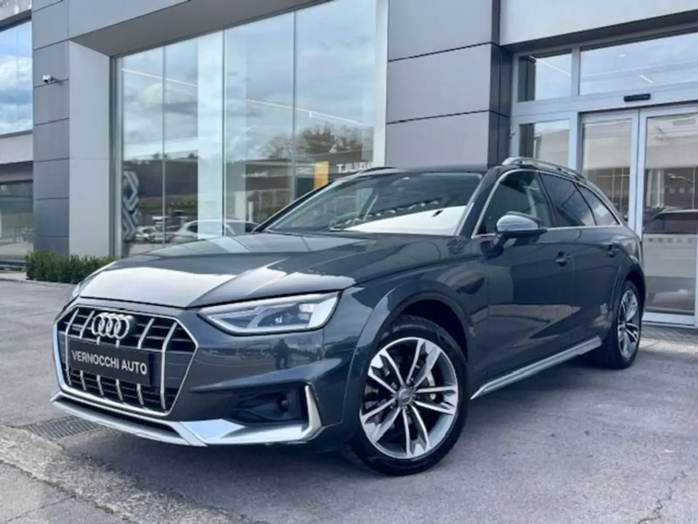 Audi A4 allroad 40 TDI 190 CV S tronic Business Evolution Gri - 1