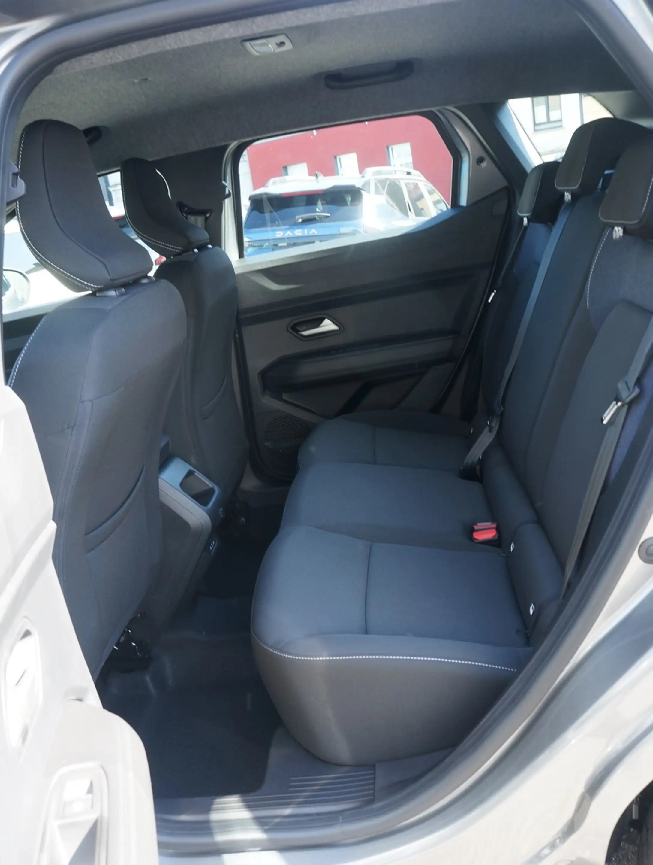 Dacia Duster III Expression*Automatik LPG 120 Sitzh+Lenkradheiz — photo 15