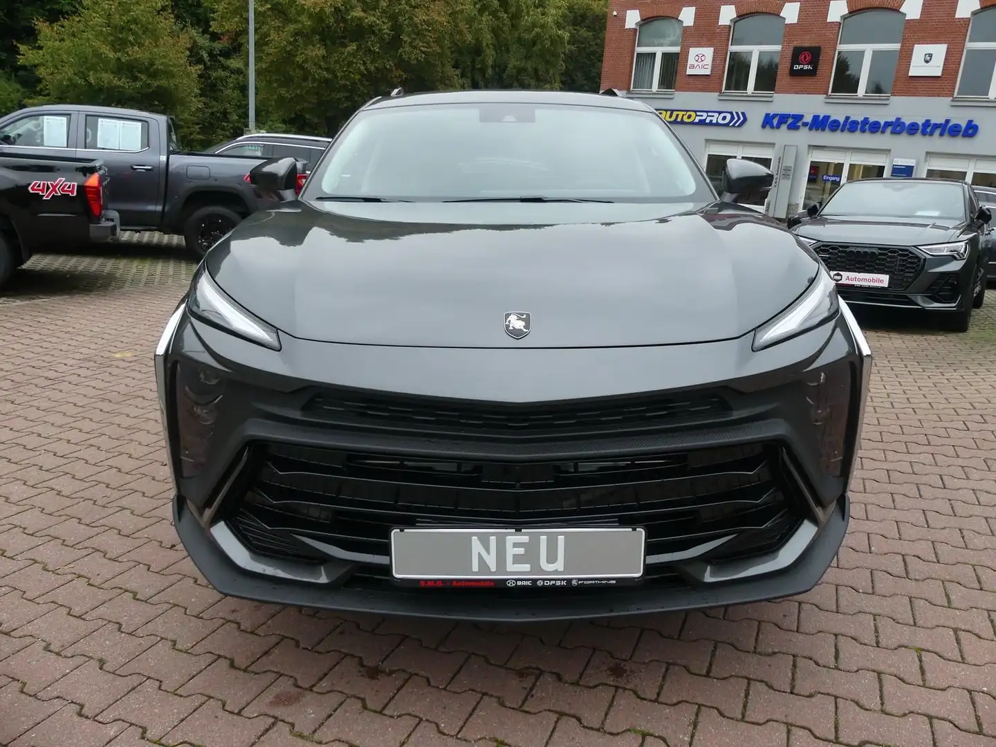 DFSK Forthing 5 *1.5 TGDI*Aut.*SHZ*LED*Kam*Pano Grau - 2