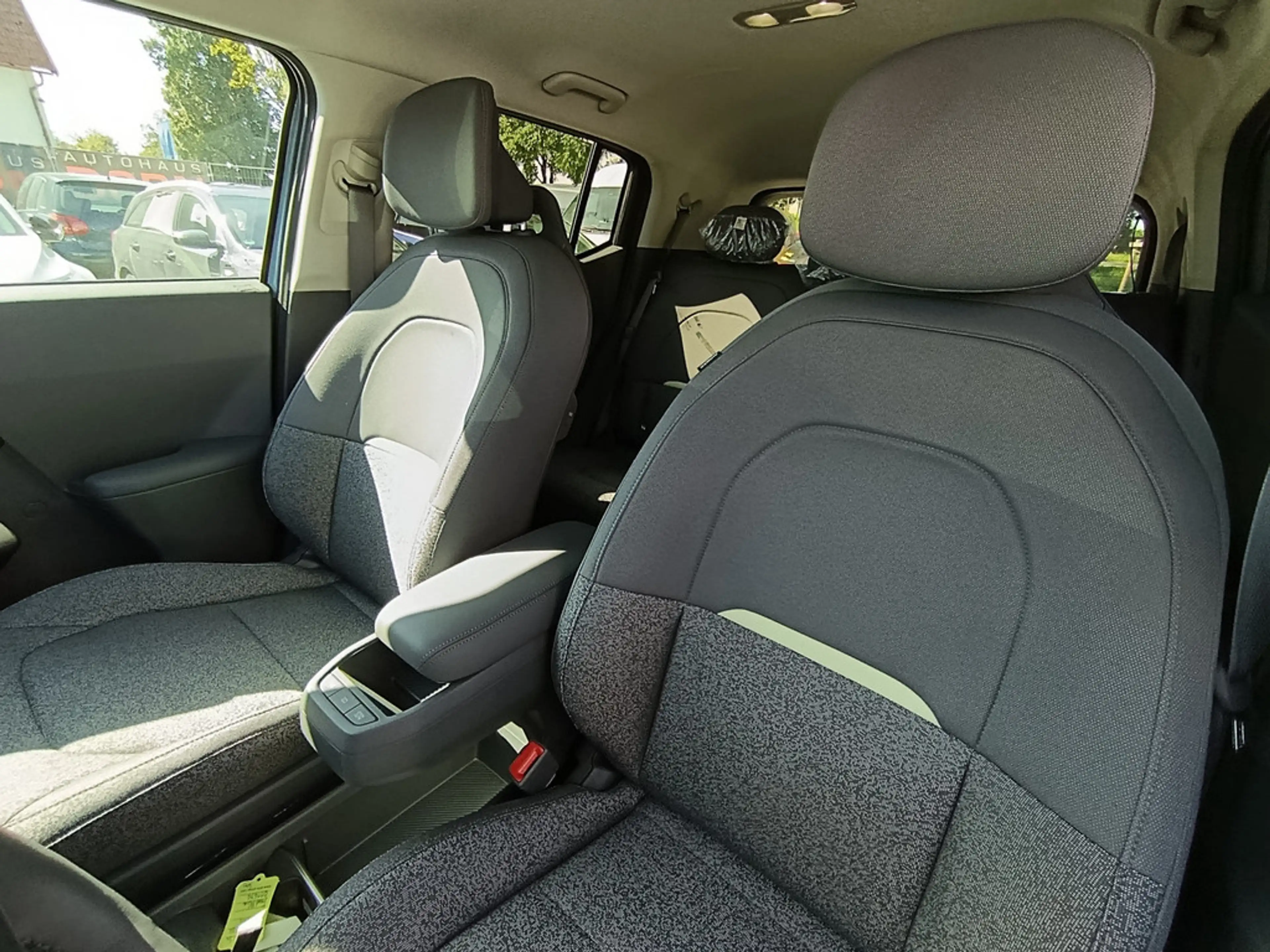 Kia EV2 Earth 42,2 kWh 5S Tech-/ Winter-/ DriveWise-/ Design-Paket — photo 7