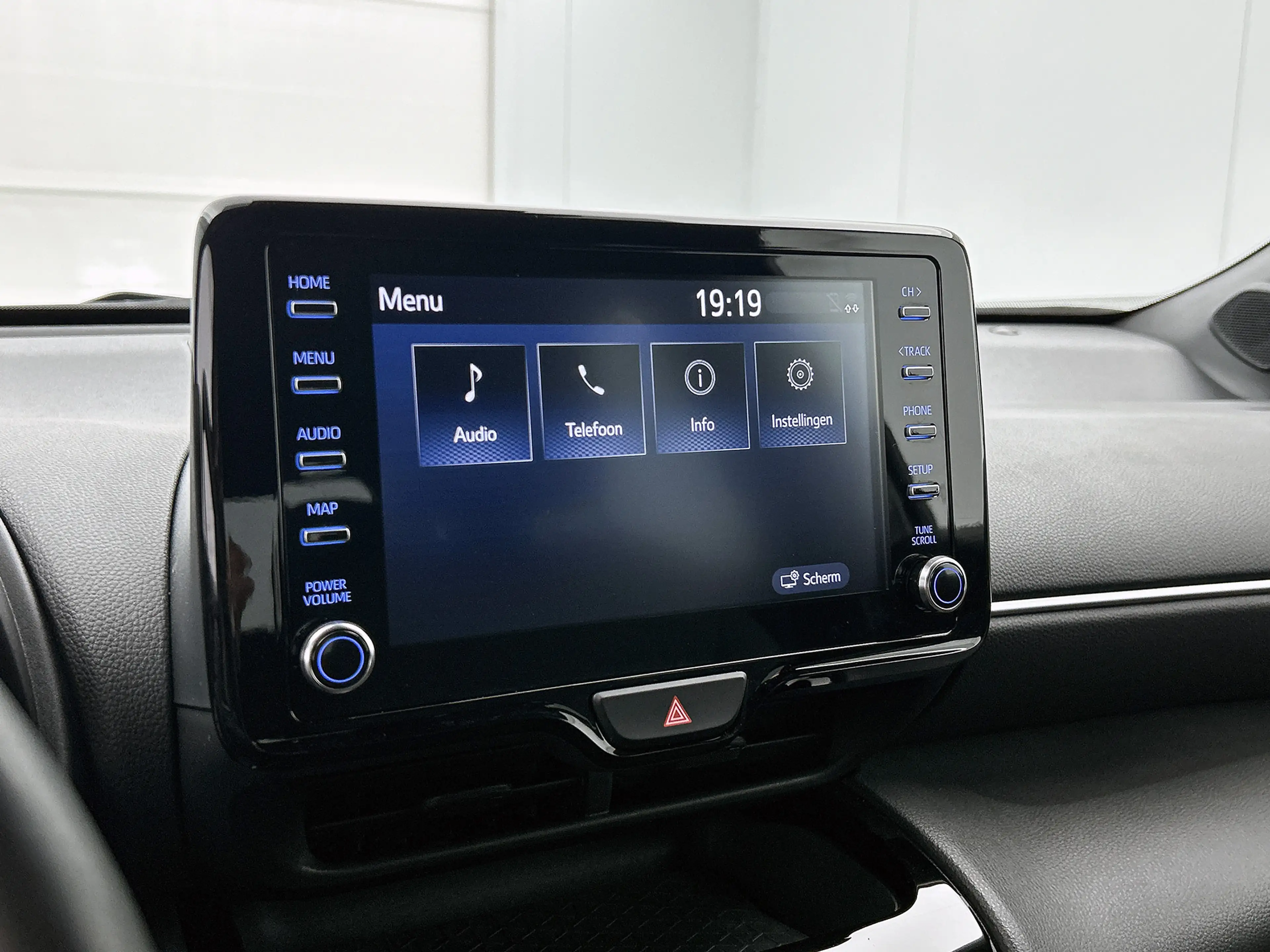 Toyota Yaris Cross 1.5 Hybrid Dynamic | Apple CarPlay | Android Auto — photo 9