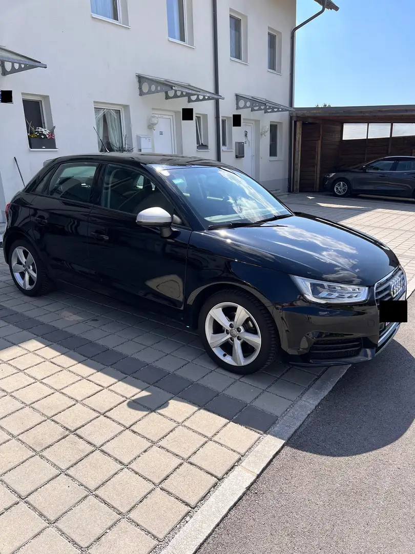 Audi A1 A1 SB 1,0 TFSI intense intense Schwarz - 2