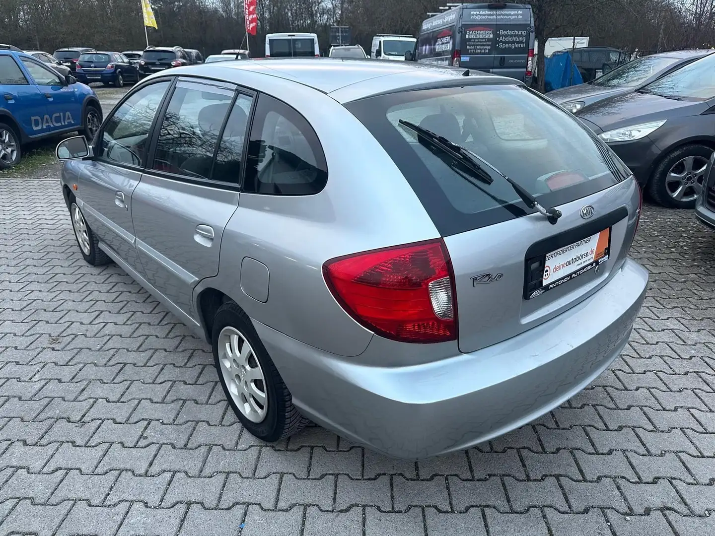 Kia Rio LS 5 Lim. Silber - 2