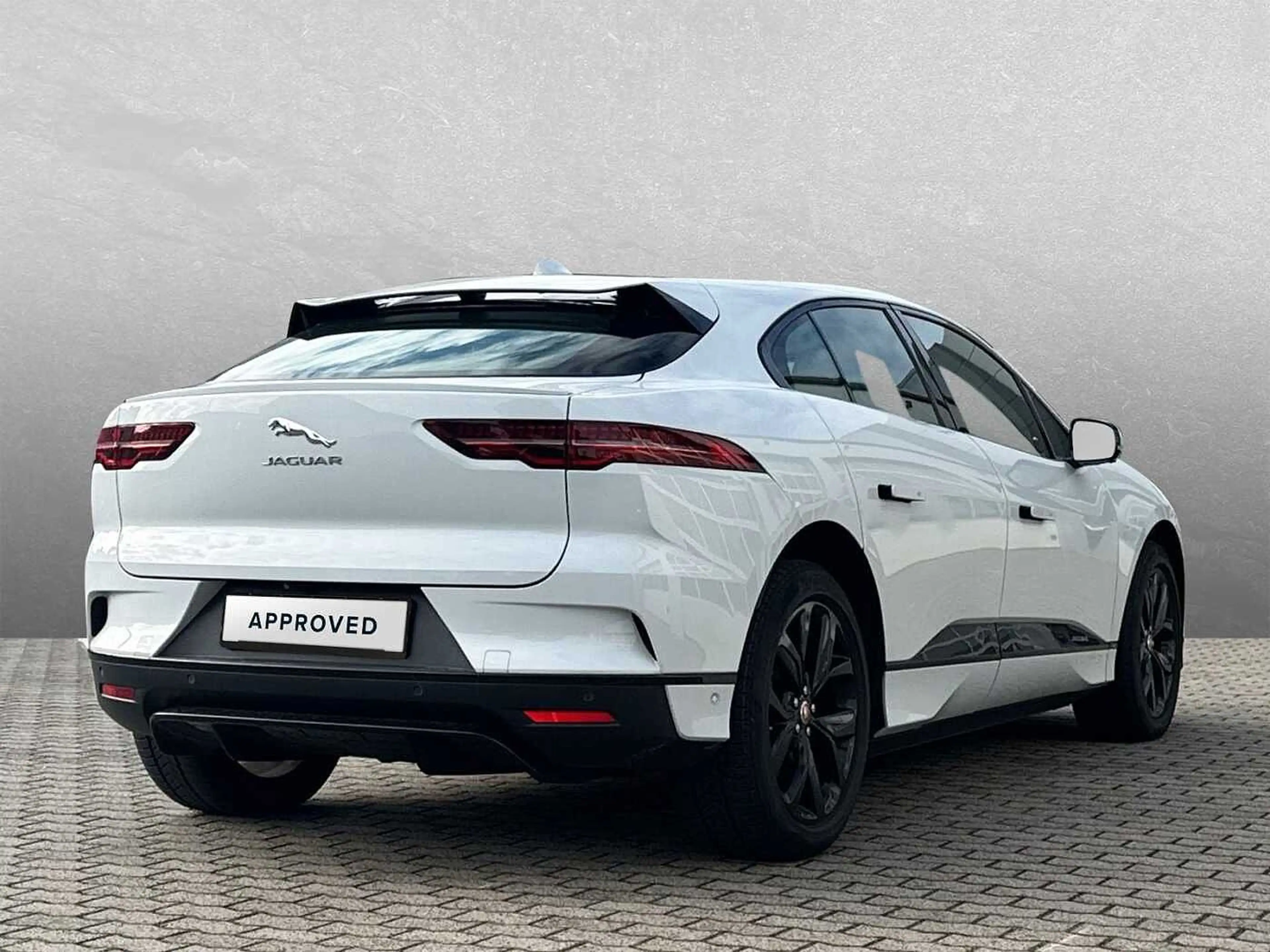 Jaguar I-Pace EV400 AWD S — photo 3