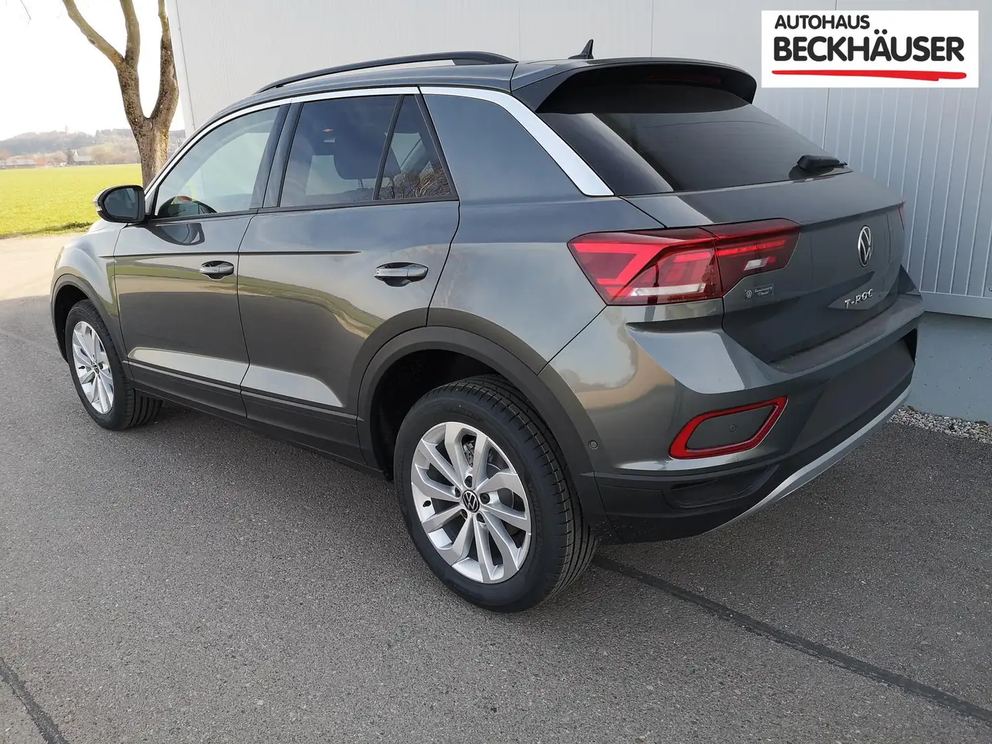 Volkswagen T-Roc LIFE 2.0 TDI PDC Kamera ACC LED Sunset 17 Zoll ... Gris - 2