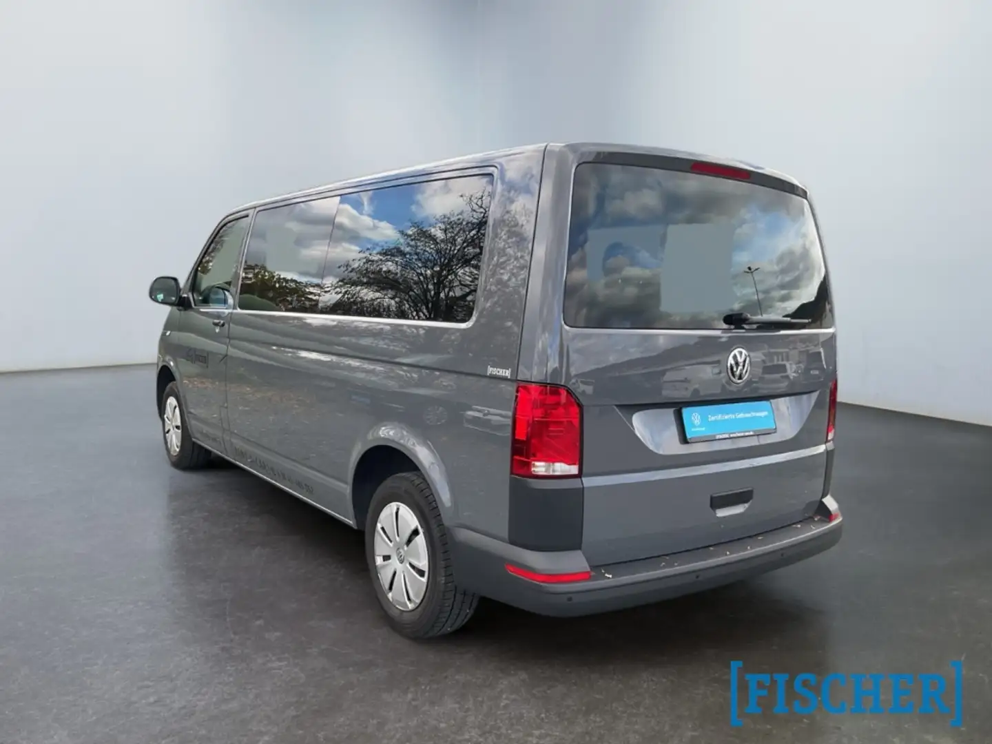 Volkswagen T6.1 Kombi 2.0TDI DSG lang LR SHZ GRA PDC vorn & hinten Klima Gris - 2