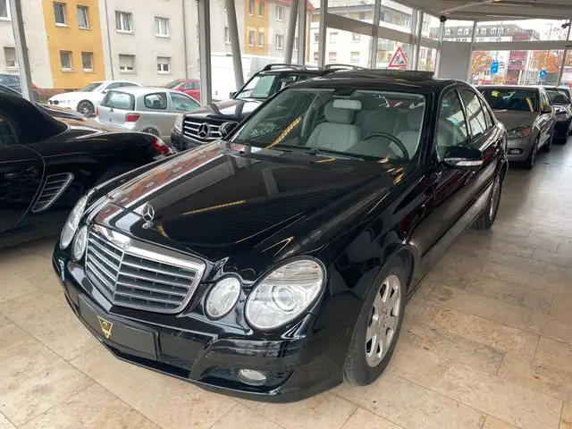 Mercedes-Benz E 320 CDI/1. Hd./Navi/SHZ/PDC/StandHz/S.Dach
