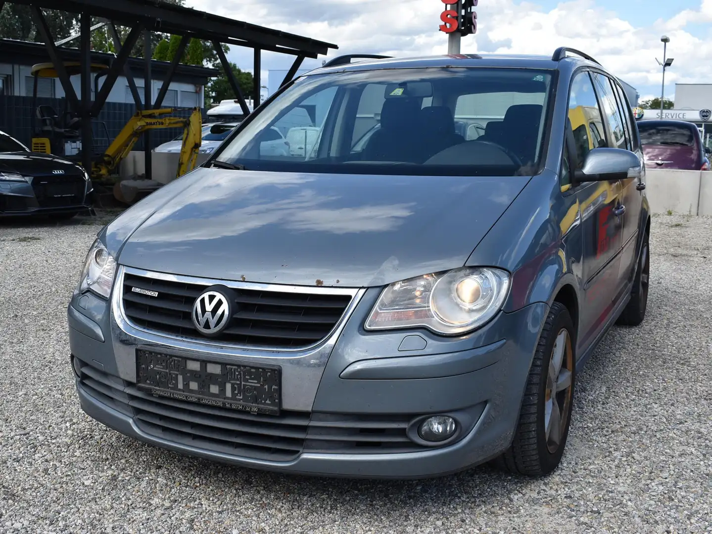 Volkswagen Touran Trendline 1,9TDI Gris - 1