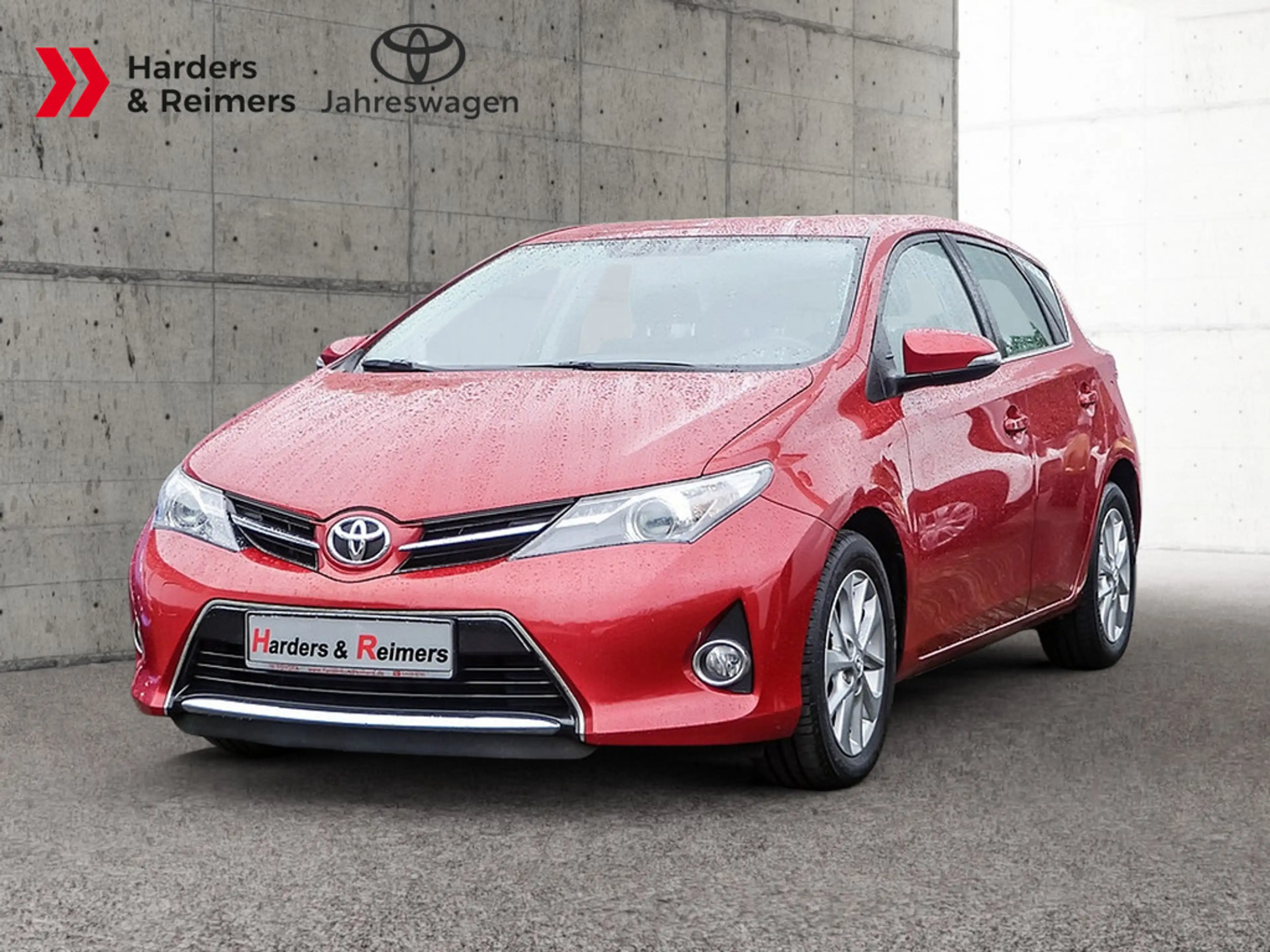 Toyota Auris 1.6 VVT-i Life+