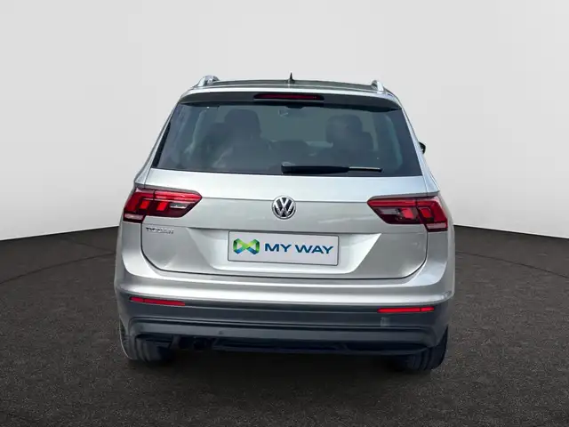 Volkswagen Tiguan view 6