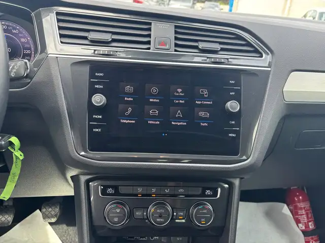 Volkswagen Tiguan view 11
