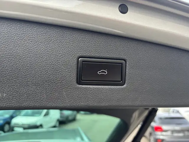 Volkswagen Tiguan view 15