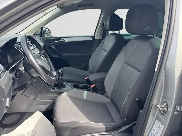 Volkswagen Tiguan view 9