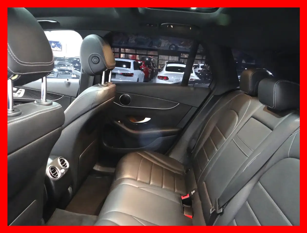 Mercedes-Benz GLC снимка Mercedes-Benz GLC