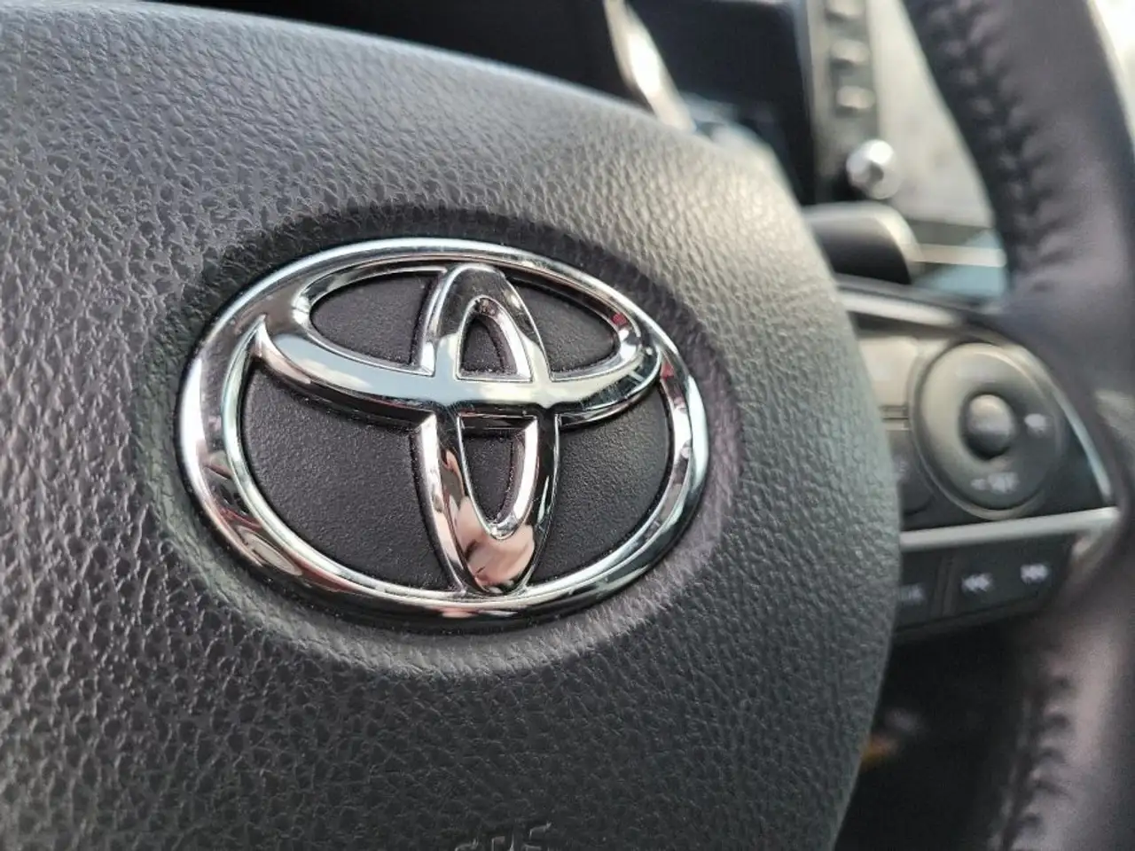 Toyota Camry снимка Toyota Camry