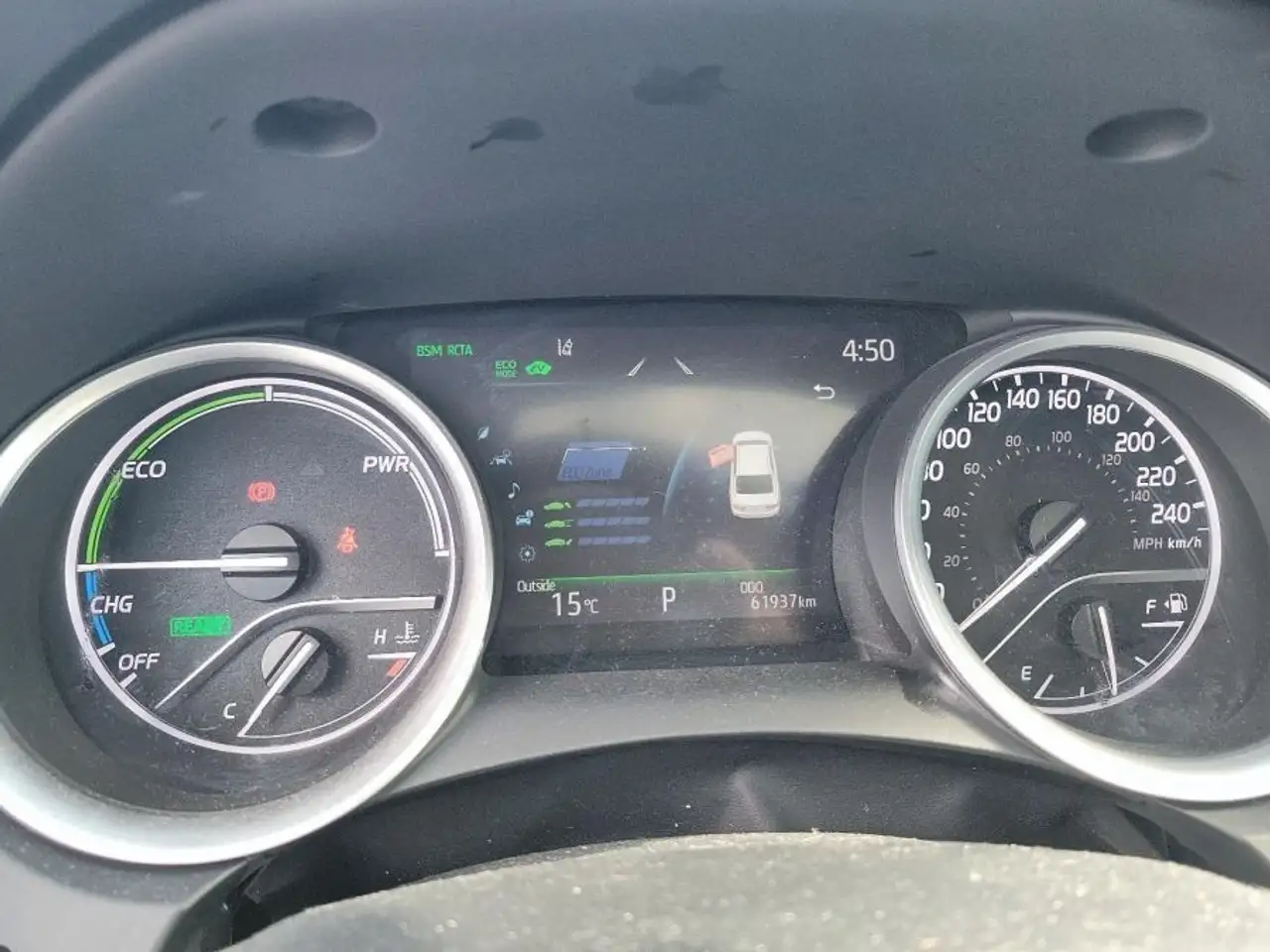 Toyota Camry снимка Toyota Camry
