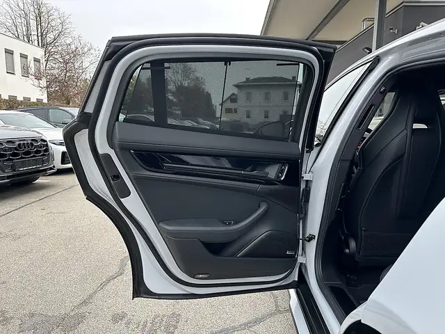 Porsche Panamera 4S E-Hybrid 21,8kWh PDK Ansicht 10