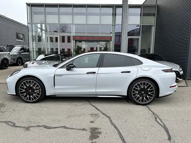 Porsche Panamera 4S E-Hybrid 21,8kWh PDK Ansicht 4