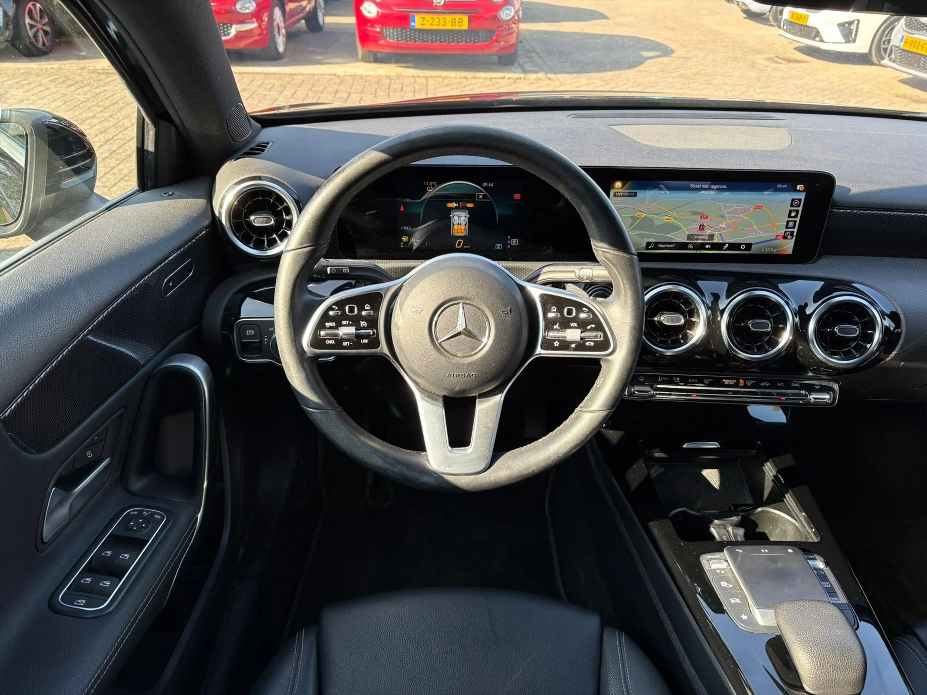 Mercedes-Benz A 200 A 163pk 7G-DCT Business Solution AMG — photo 14