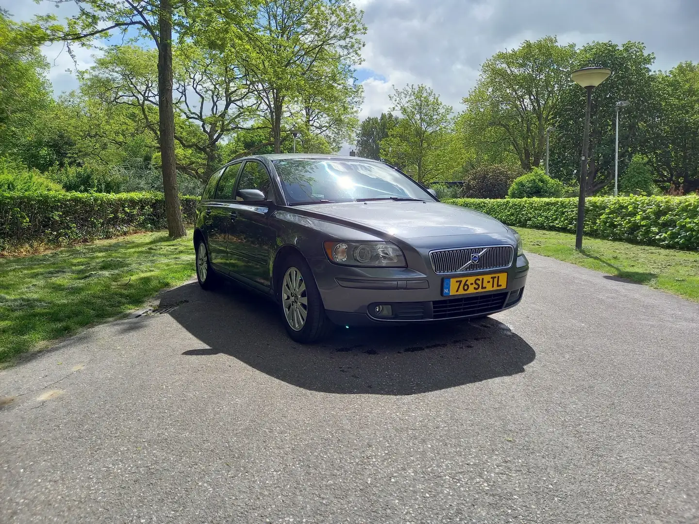 Volvo V50 2.4i Momentum Grijs - 1