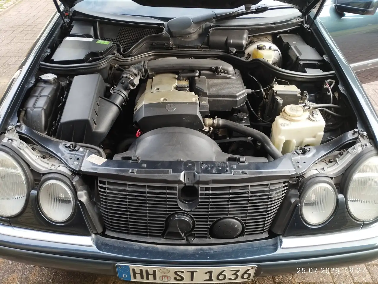 Mercedes-Benz E 230 Typ 210, Elegance-Paket, foto 9