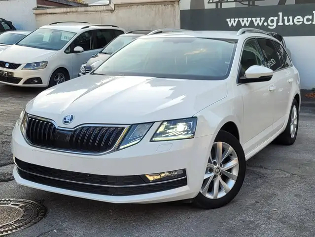 Skoda Octavia 1.5 TSI DSG Style* Teil Leder* Navi* Klimaautomatik* SH* Standheizung* Rückfahrkamera* LED* Android Auto* ACC* BT* AHK*