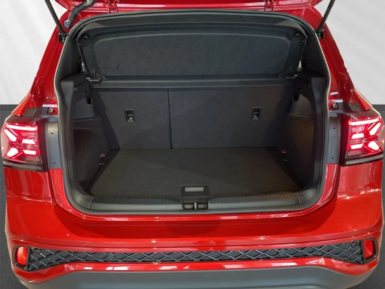 Volkswagen T-Cross R-Line 1.5 TSI DSG BlackStyle Navi Matrix Keyless 6