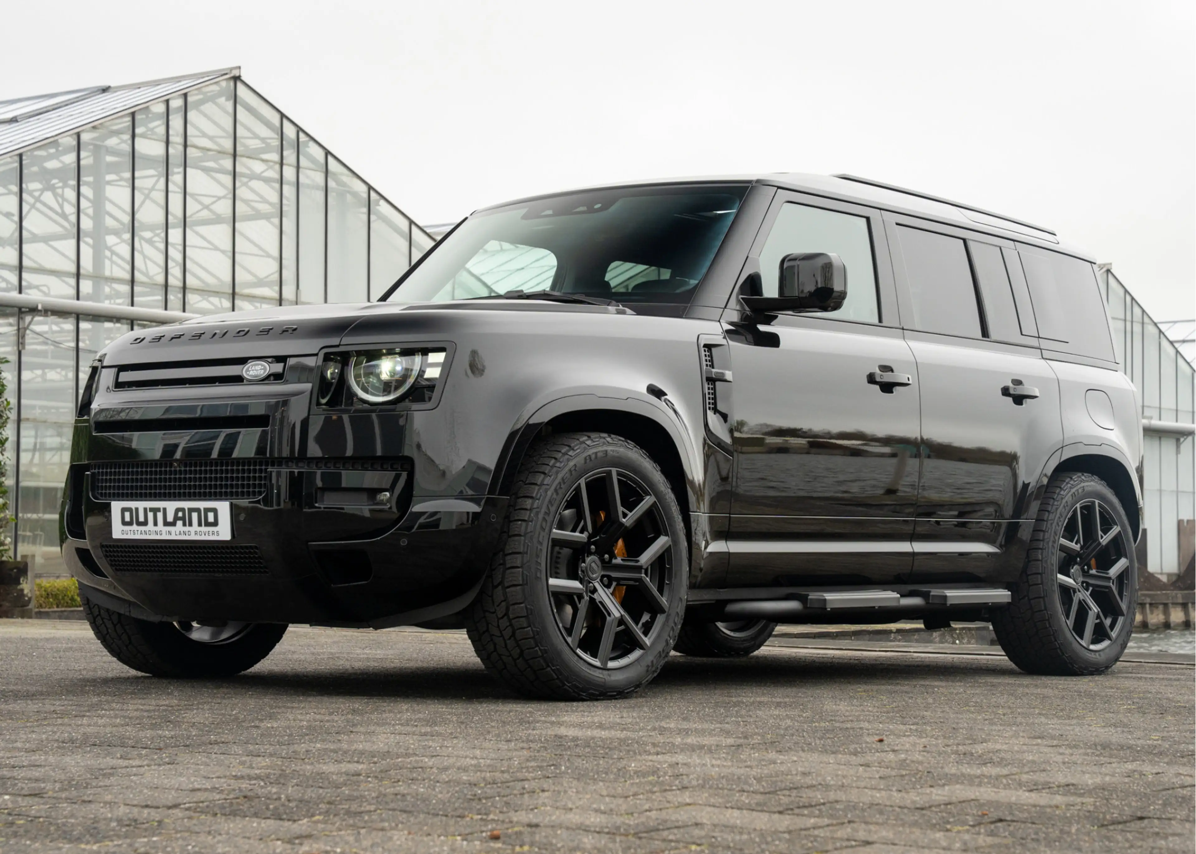 Land Rover Defender 110 P300e X | Full options | URBAN | Windsor Leder — photo 8