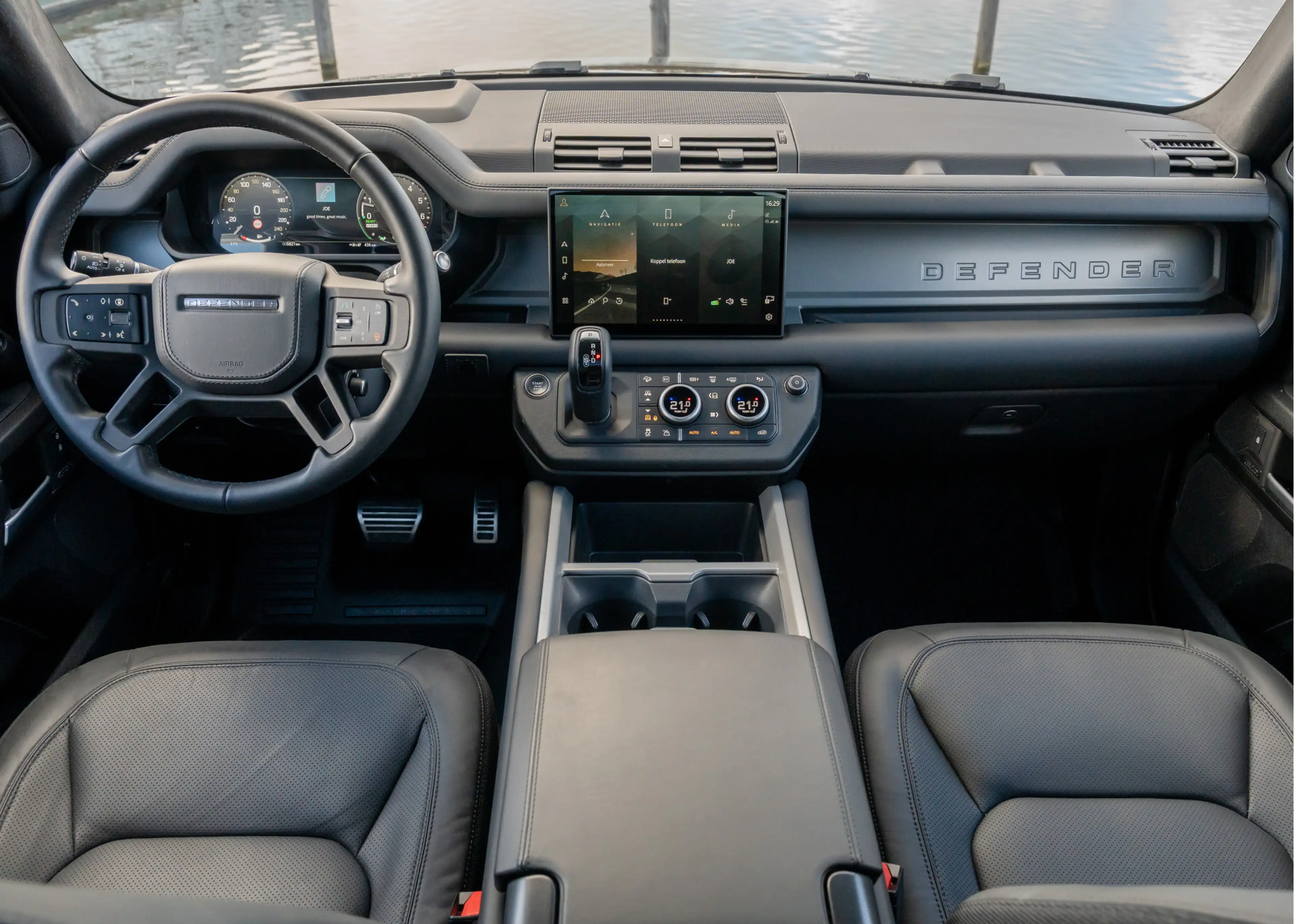 Land Rover Defender 110 P300e X | Full options | URBAN | Windsor Leder — photo 13
