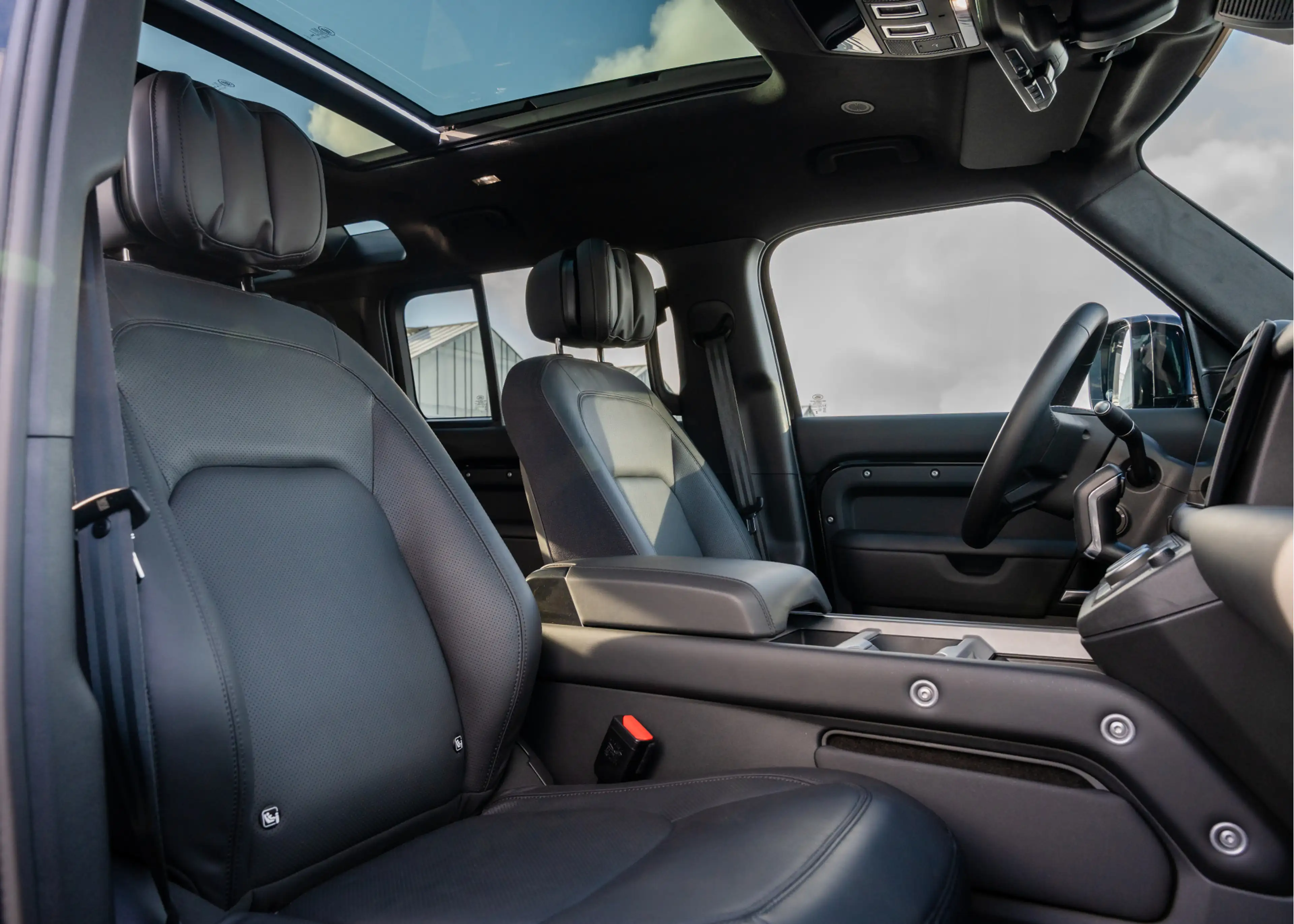 Land Rover Defender 110 P300e X | Full options | URBAN | Windsor Leder — photo 14