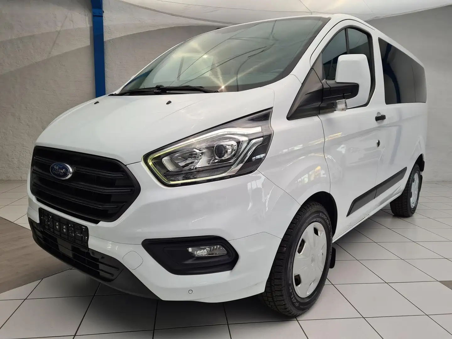 Ford Transit Custom 2.0 TDCi KAT 320 L1 Trend | 9 S Blanc - 2