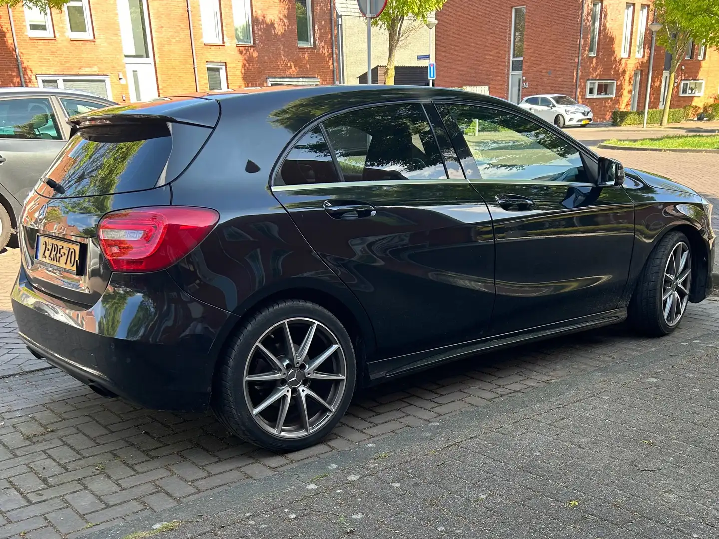 Mercedes-Benz A 180 A 180 CDI Amg pakket Zwart - 2