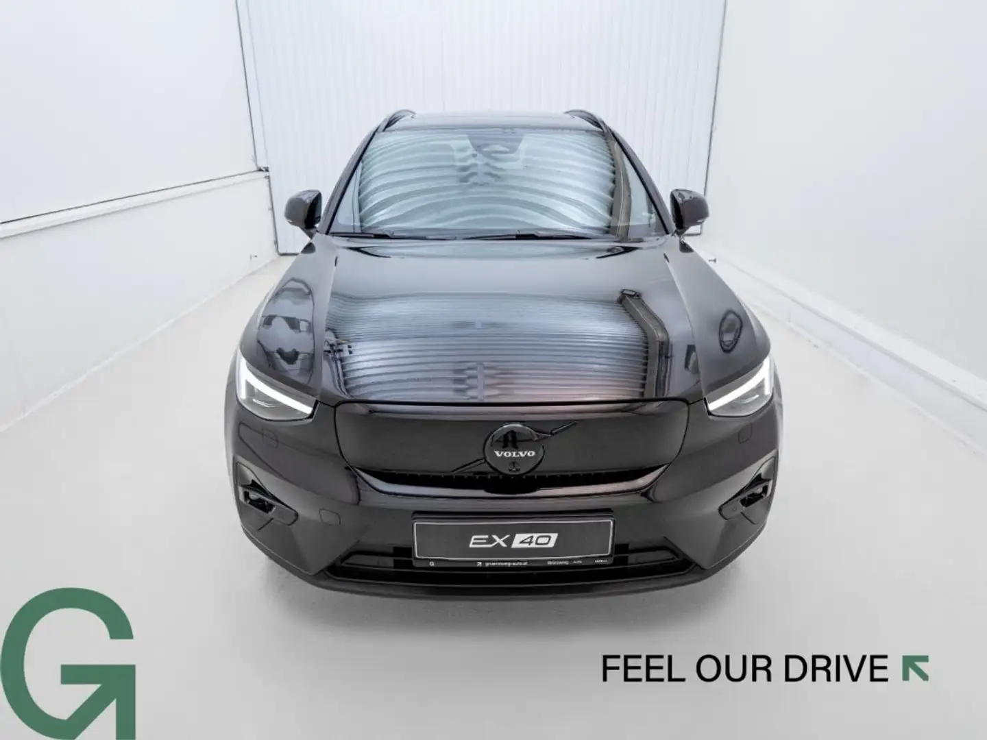 Volvo EX40 Black Edition Ultra, Twin Motor Performance, Vollelektrisch Schwarz - 2