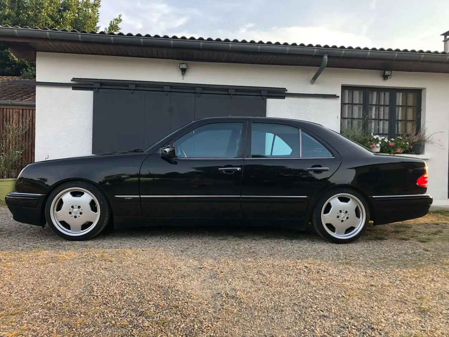 Mercedes-Benz E 50 AMG E 50 amg Schwarz - 2