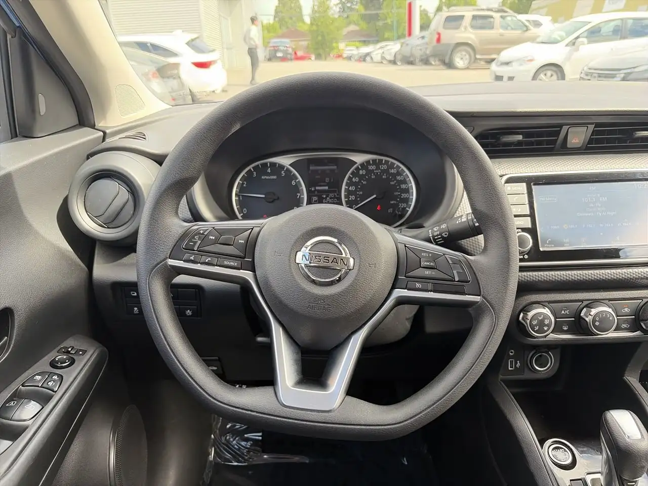 Nissan Kicks photo Nissan Kicks