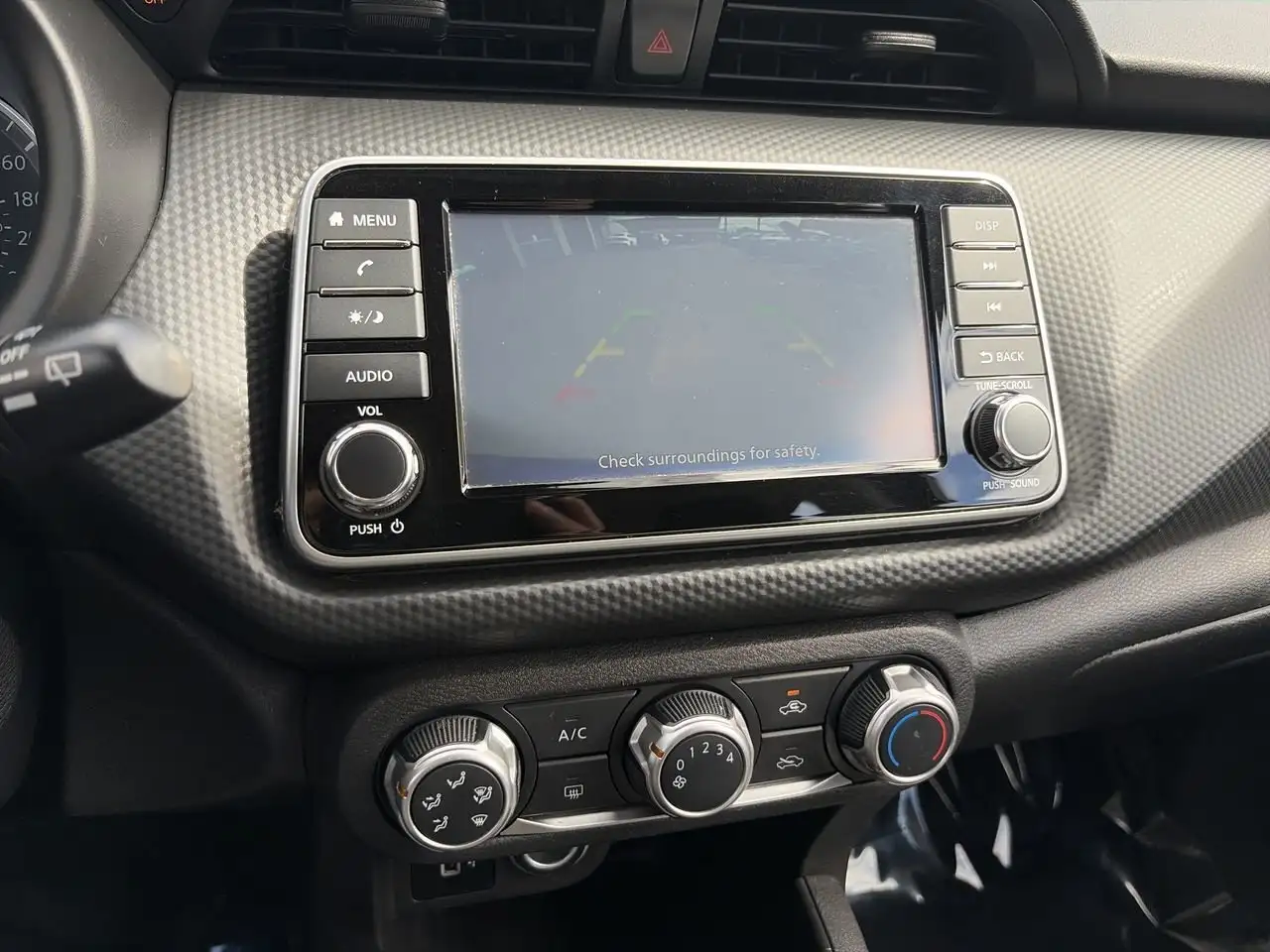 Nissan Kicks photo Nissan Kicks