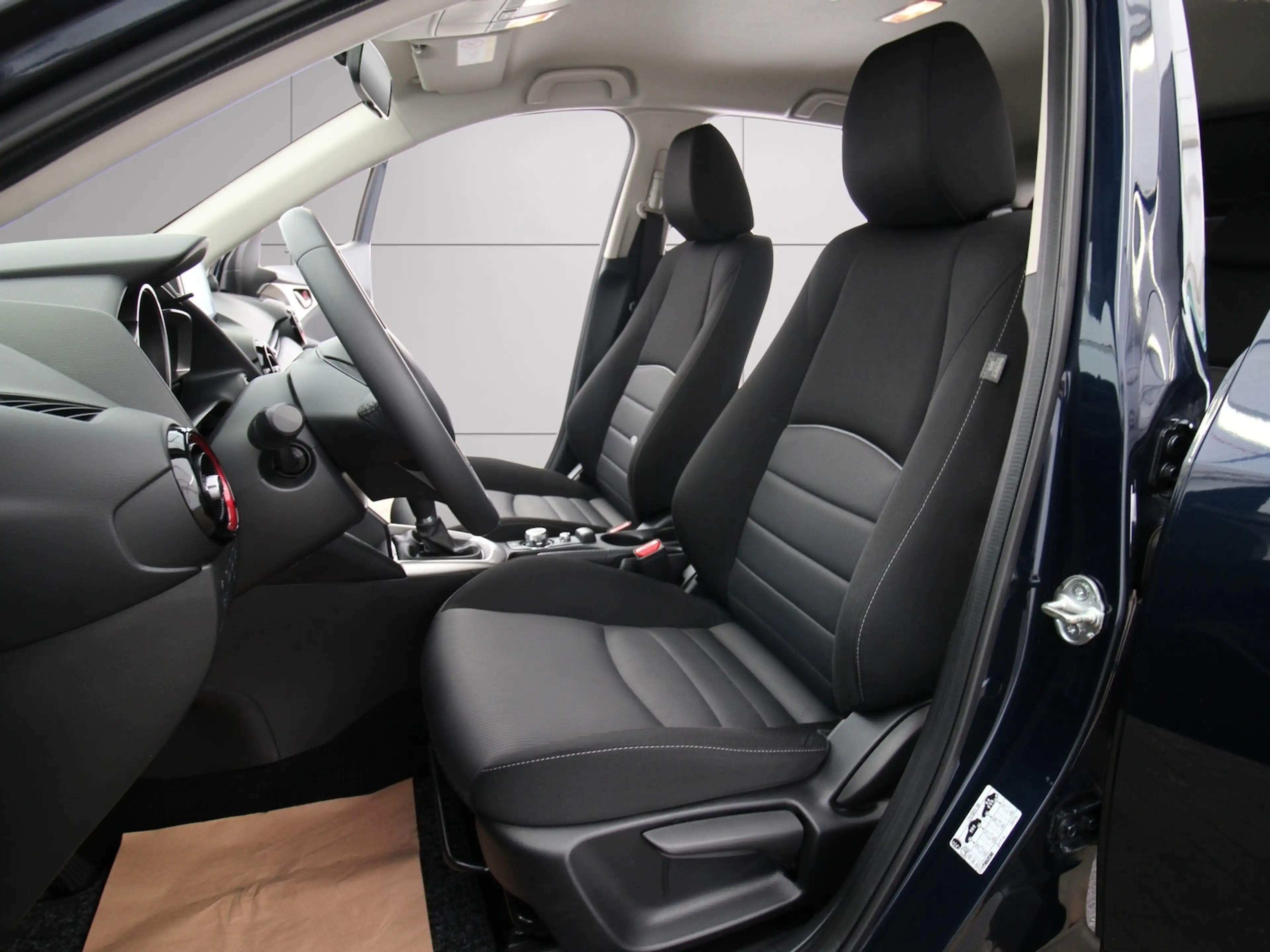Mazda CX-3 2.0 SKYACTIV-G 120 Center-Line SITZHEIZUNG — photo 8