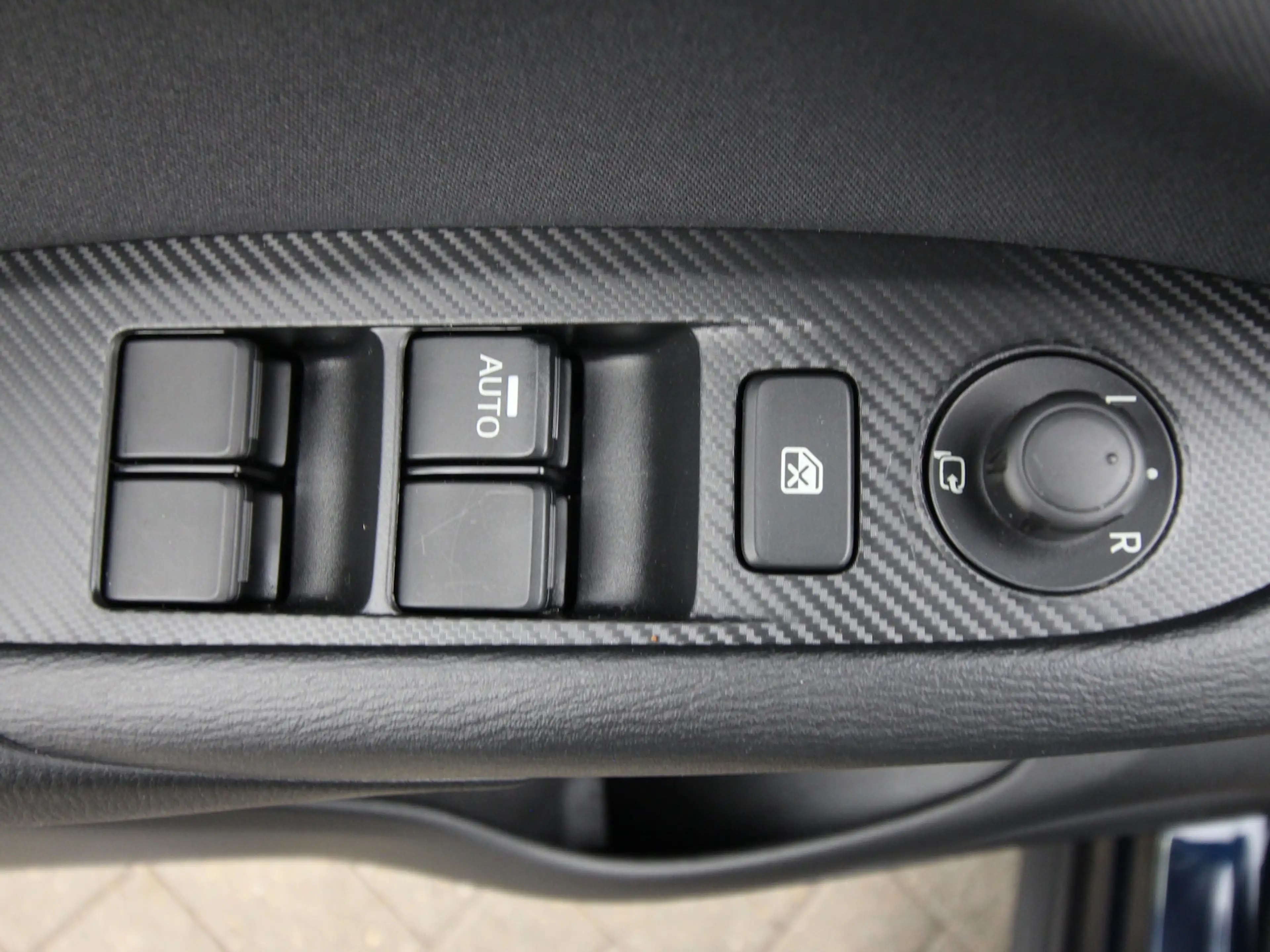 Mazda CX-3 2.0 SKYACTIV-G 120 Center-Line SITZHEIZUNG — photo 16