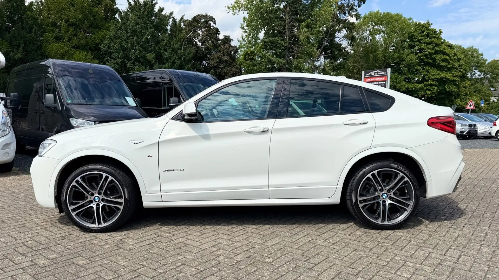 BMW X4 xDrive 35 d M Sport HUD NAVI RCAM GS-DACH MEM Weiß - 2